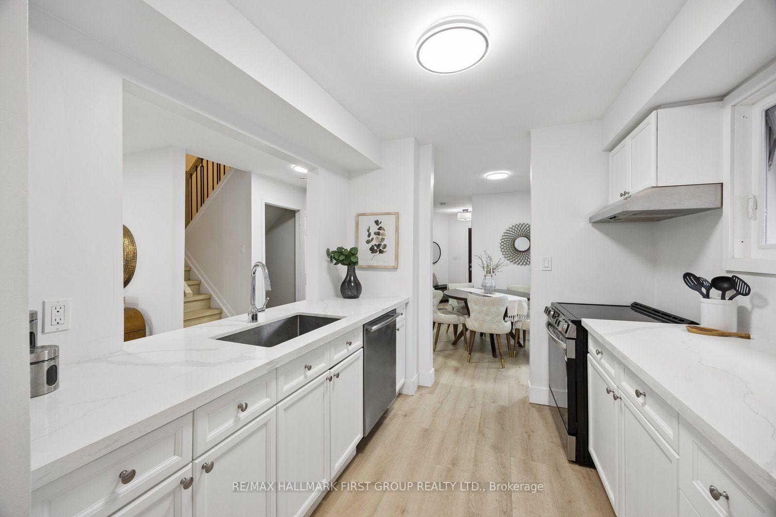 Photo 15 of 4 Lowder Place, Whitby, Blue Grass Meadows — HOMEH