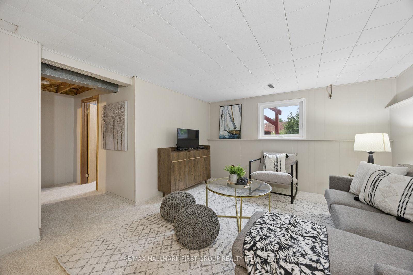 Photo 32 of 4 Lowder Place, Whitby, Blue Grass Meadows — HOMEH