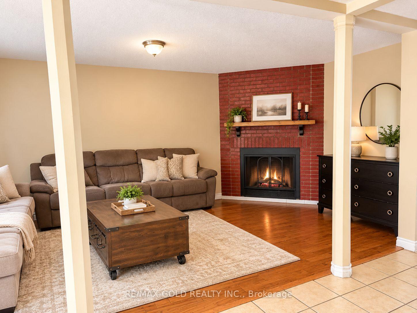 Photo 11 of 46 Songsparrow Drive, Brampton, Fletcher's Creek South — HOMEH