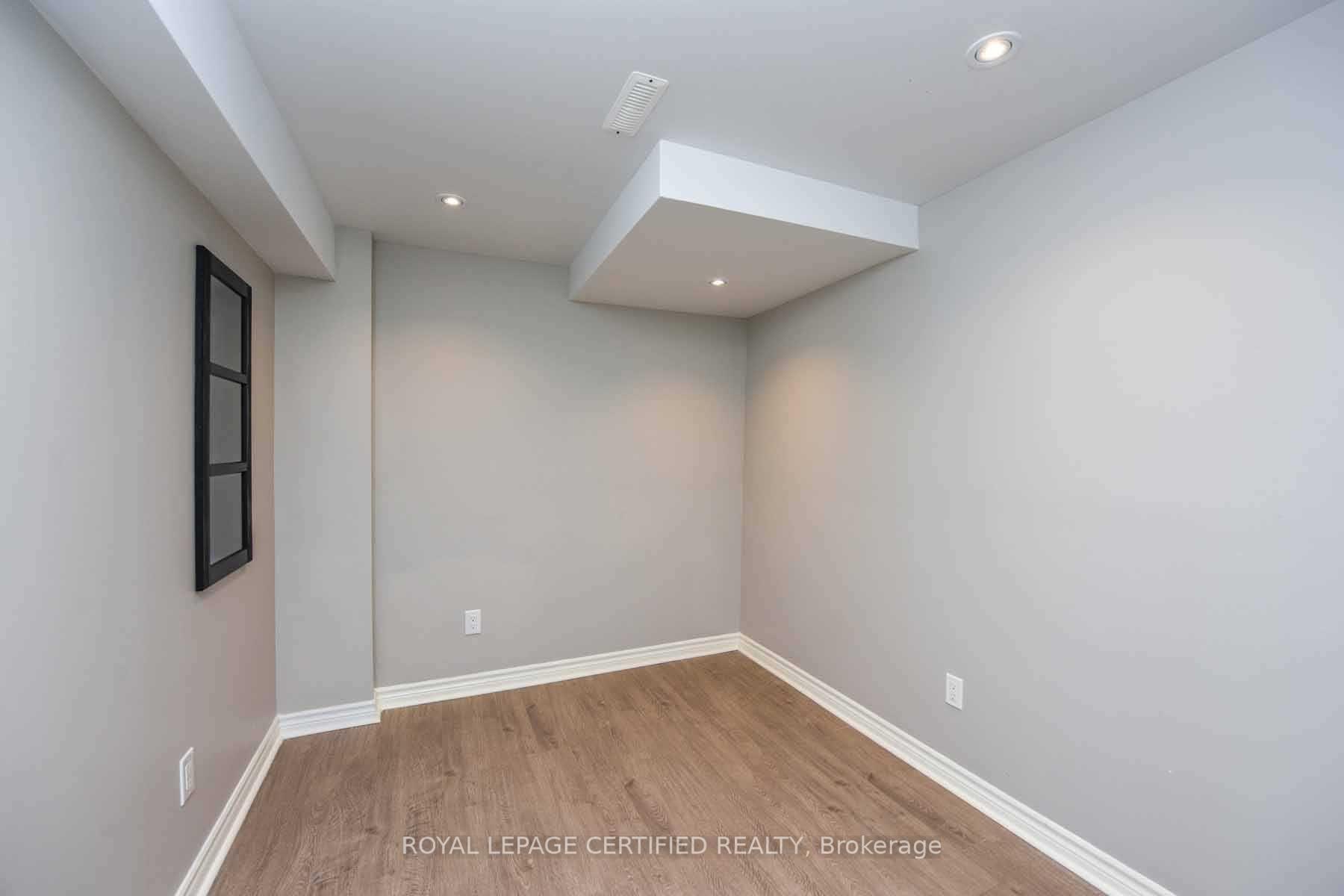 Photo 11 of Unit BSMT, 3498 Bala Drive, Mississauga, Churchill Meadows — HOMEH