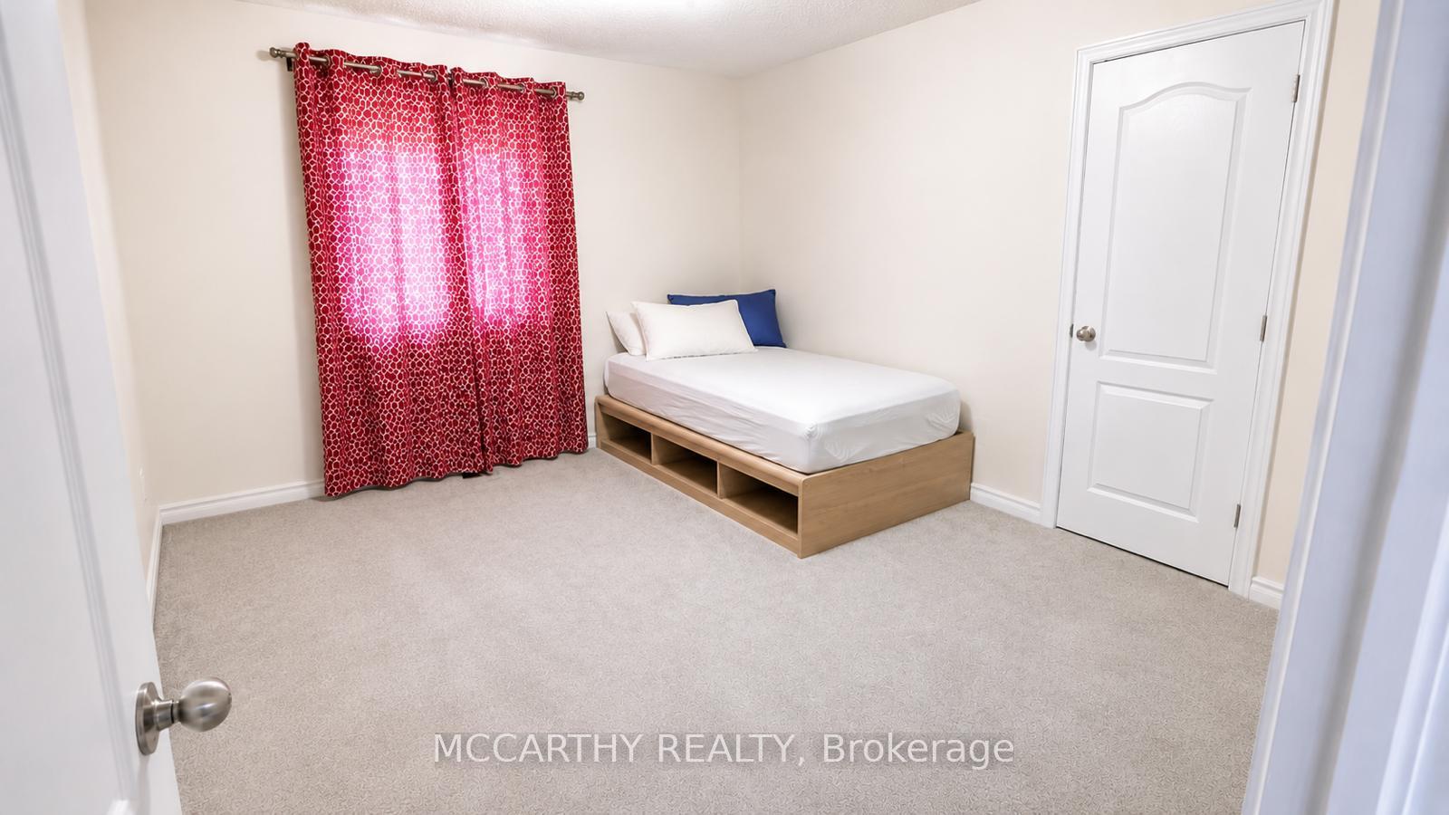 Photo 9 of 857 O'Reilly Crescent, Shelburne — HOMEH