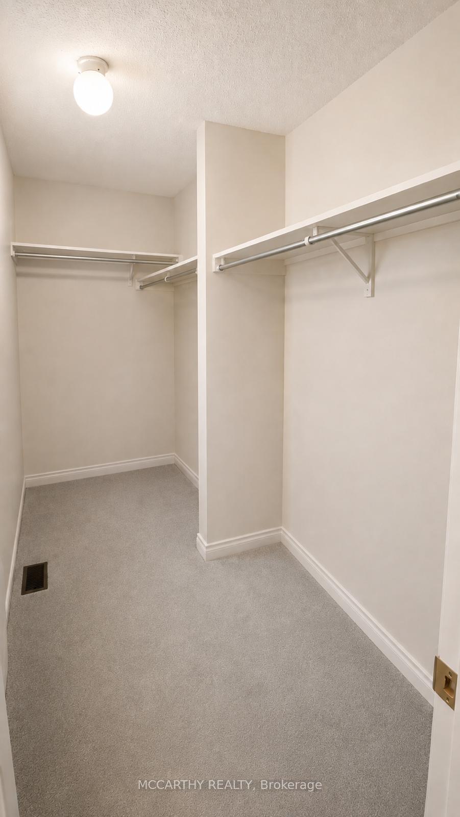 Photo 12 of 857 O'Reilly Crescent, Shelburne — HOMEH