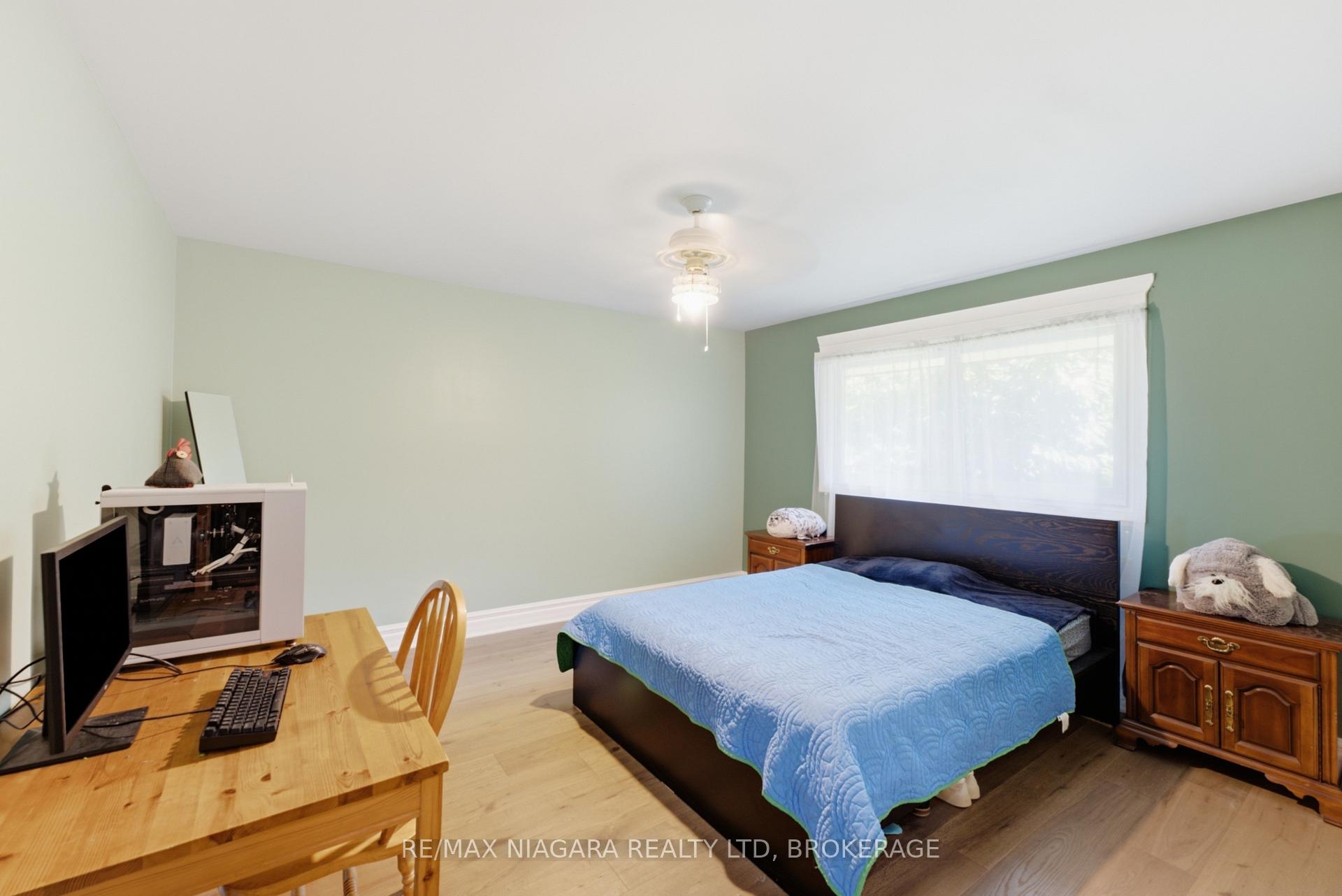 Photo 12 of 11 Richelieu Drive, St. Catharines, Vine/Linwell — HOMEH