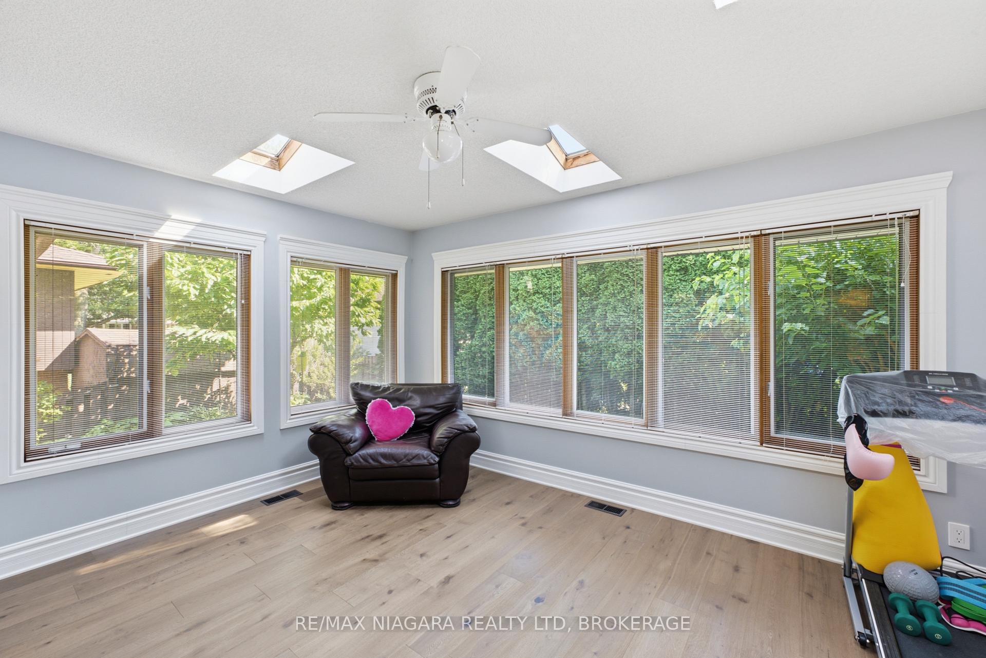 Photo 17 of 11 Richelieu Drive, St. Catharines, Vine/Linwell — HOMEH
