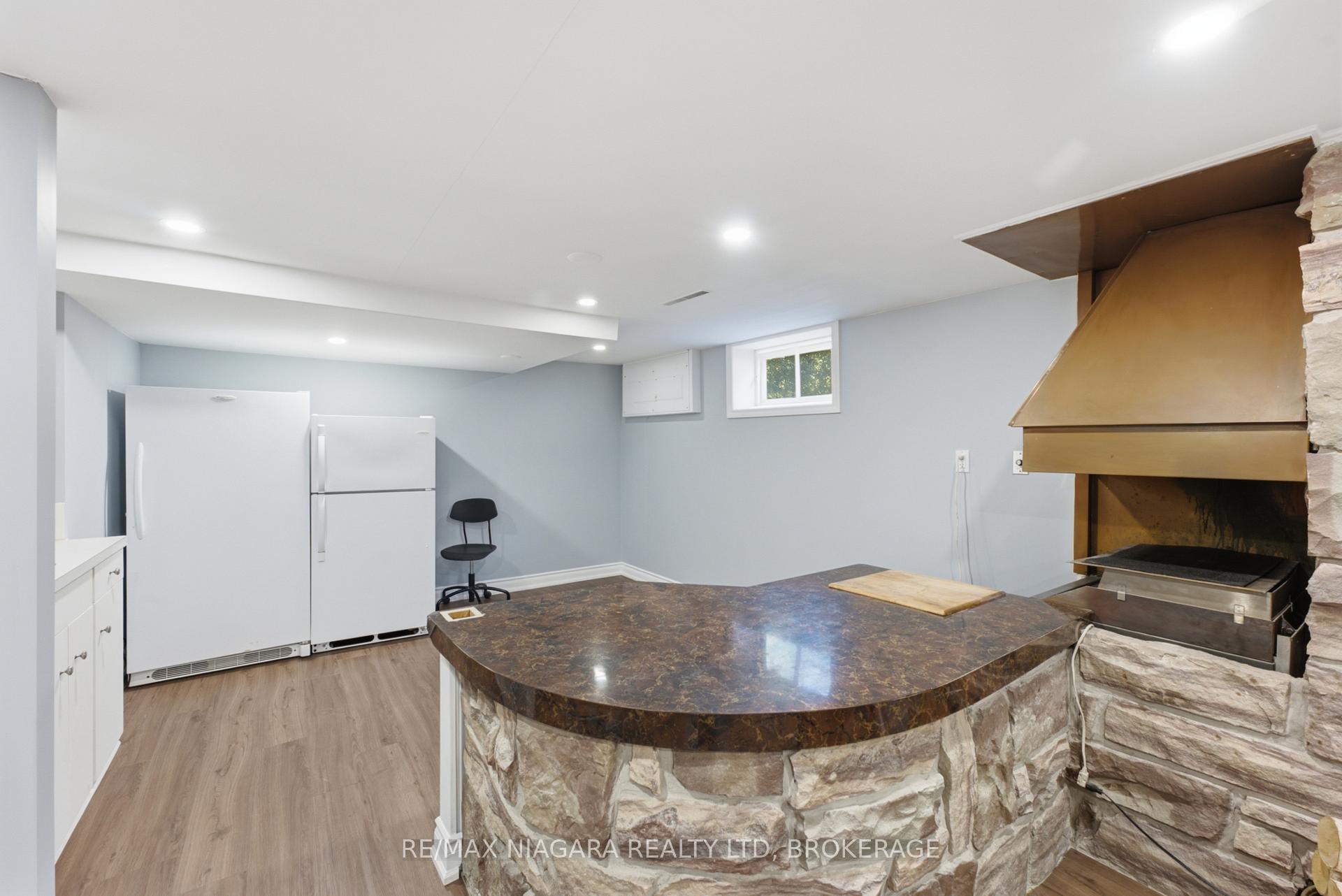 Photo 21 of 11 Richelieu Drive, St. Catharines, Vine/Linwell — HOMEH