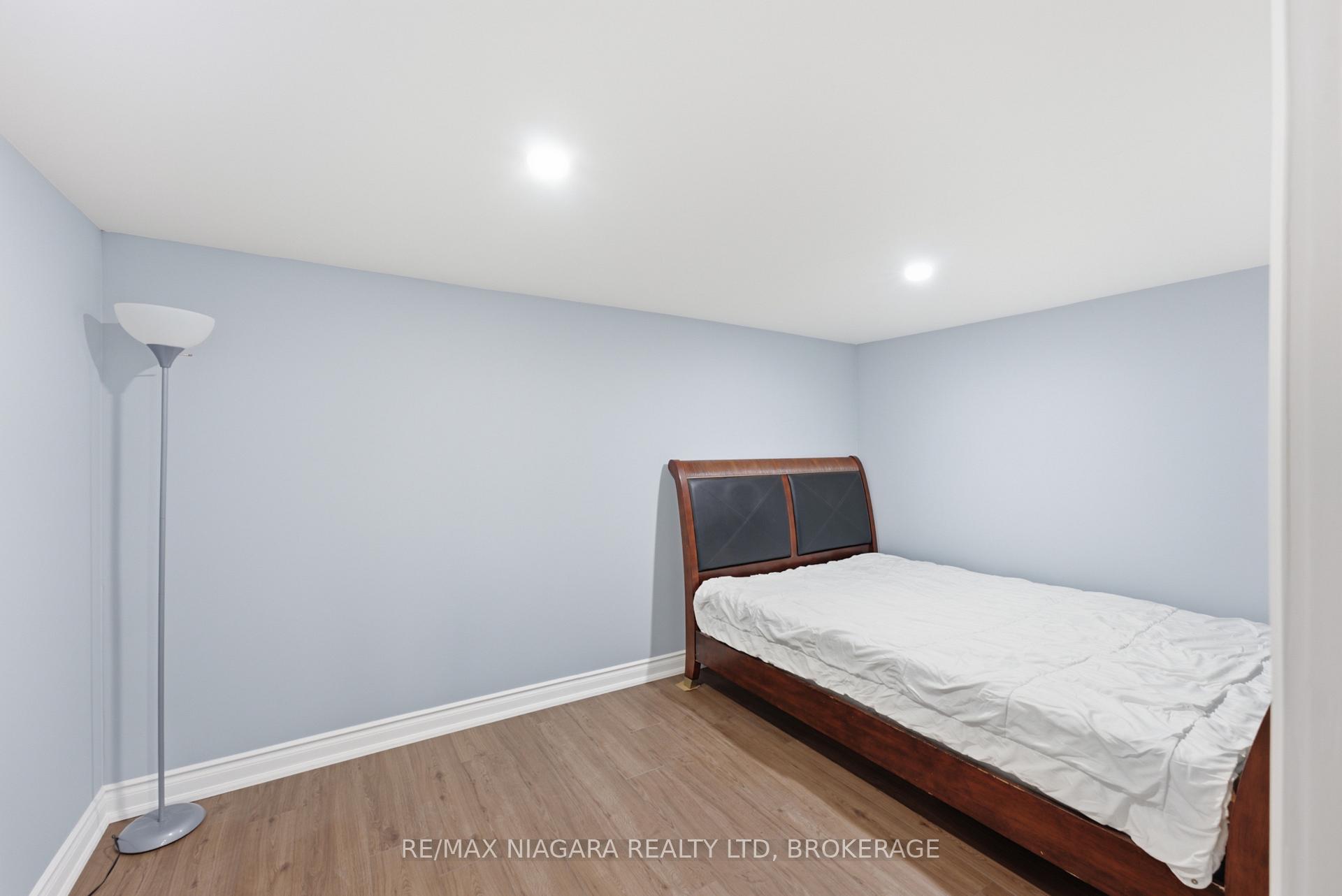 Photo 22 of 11 Richelieu Drive, St. Catharines, Vine/Linwell — HOMEH