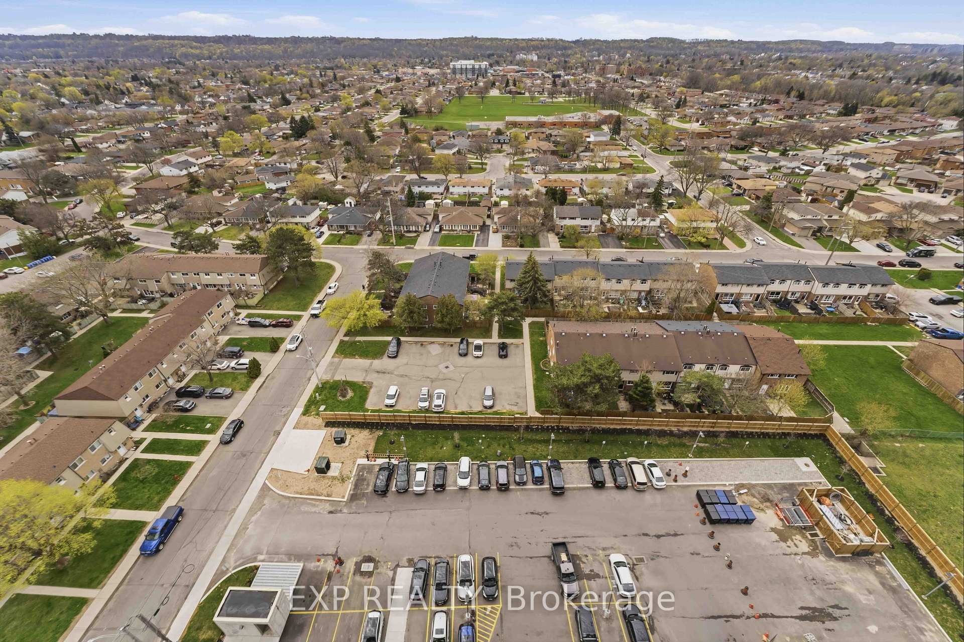 Photo 17 of Unit 1119, 2782 Barton Street E, Hamilton, Riverdale — HOMEH