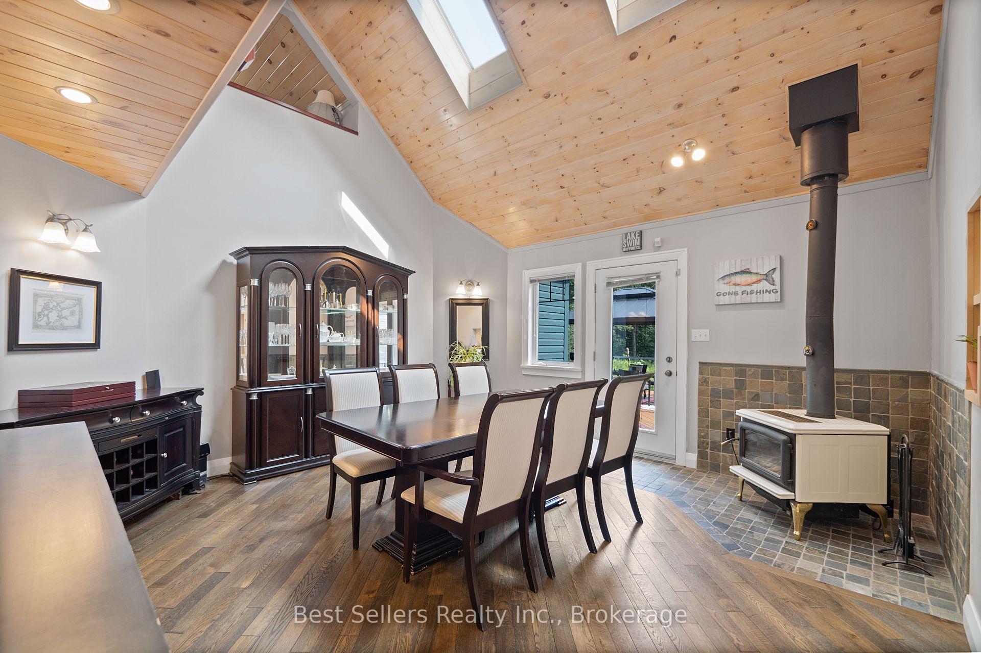 Photo 7 of 1622 Houseys Rapids Road, Gravenhurst, Ryde — HOMEH