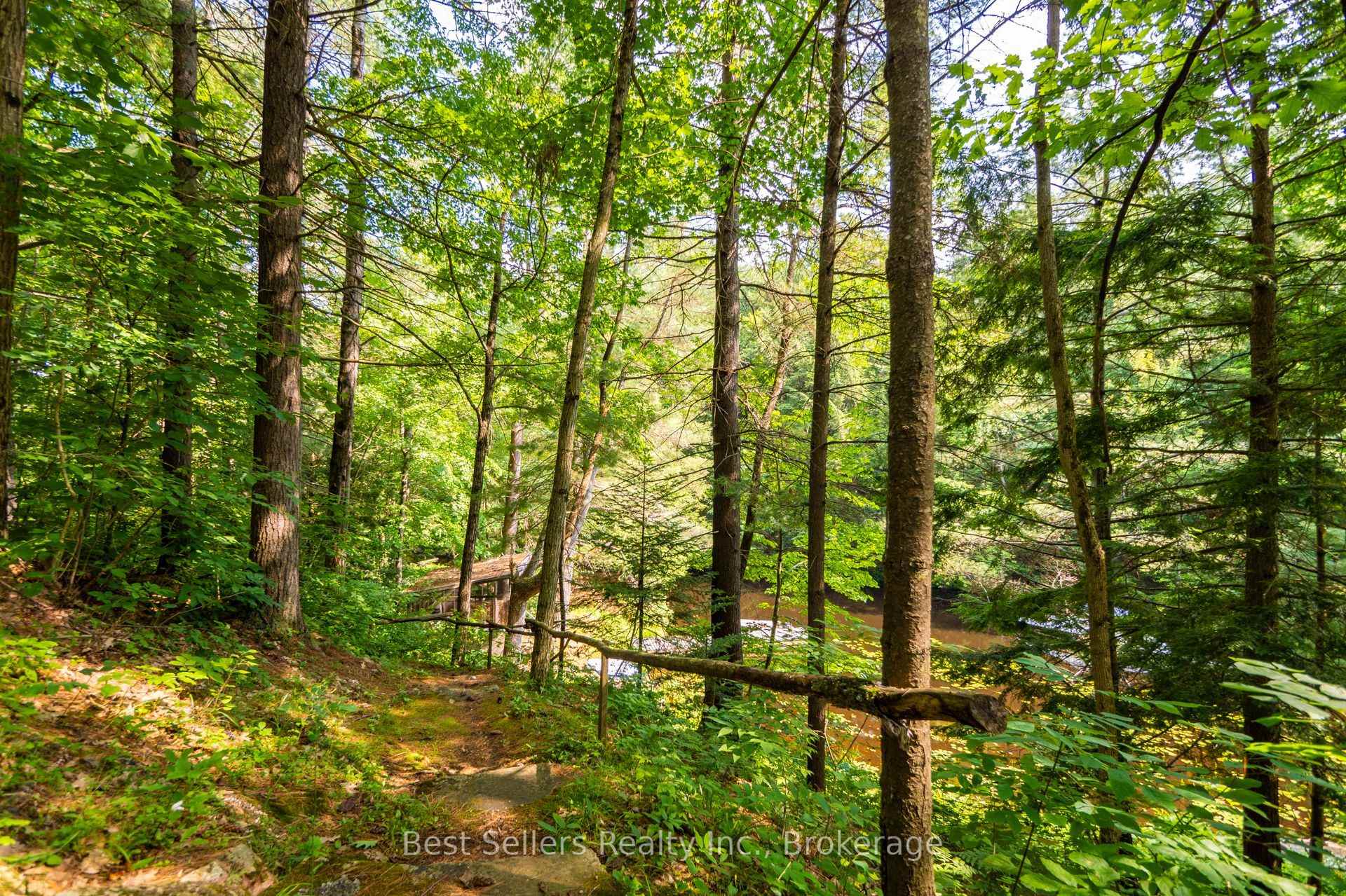 Photo 28 of 1622 Houseys Rapids Road, Gravenhurst, Ryde — HOMEH