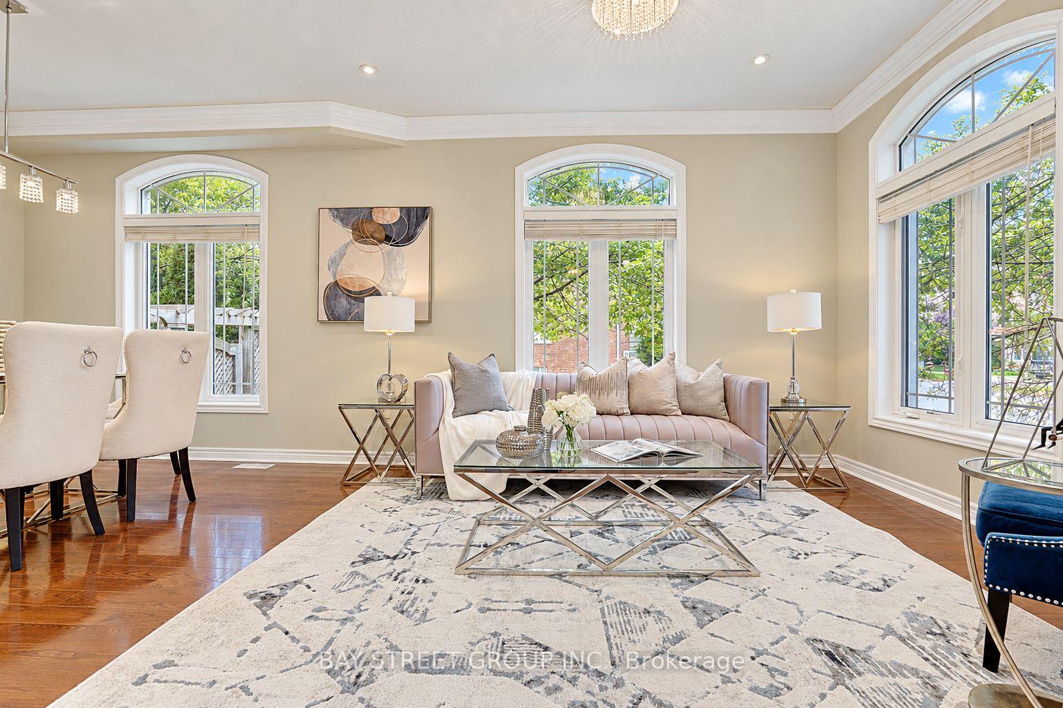 Photo 7 of 207 Farmstead Road, Richmond Hill, Rouge Woods — HOMEH