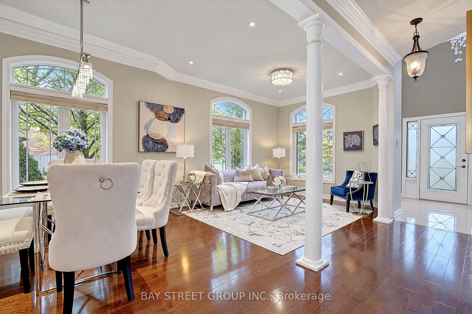 Photo 11 of 207 Farmstead Road, Richmond Hill, Rouge Woods — HOMEH