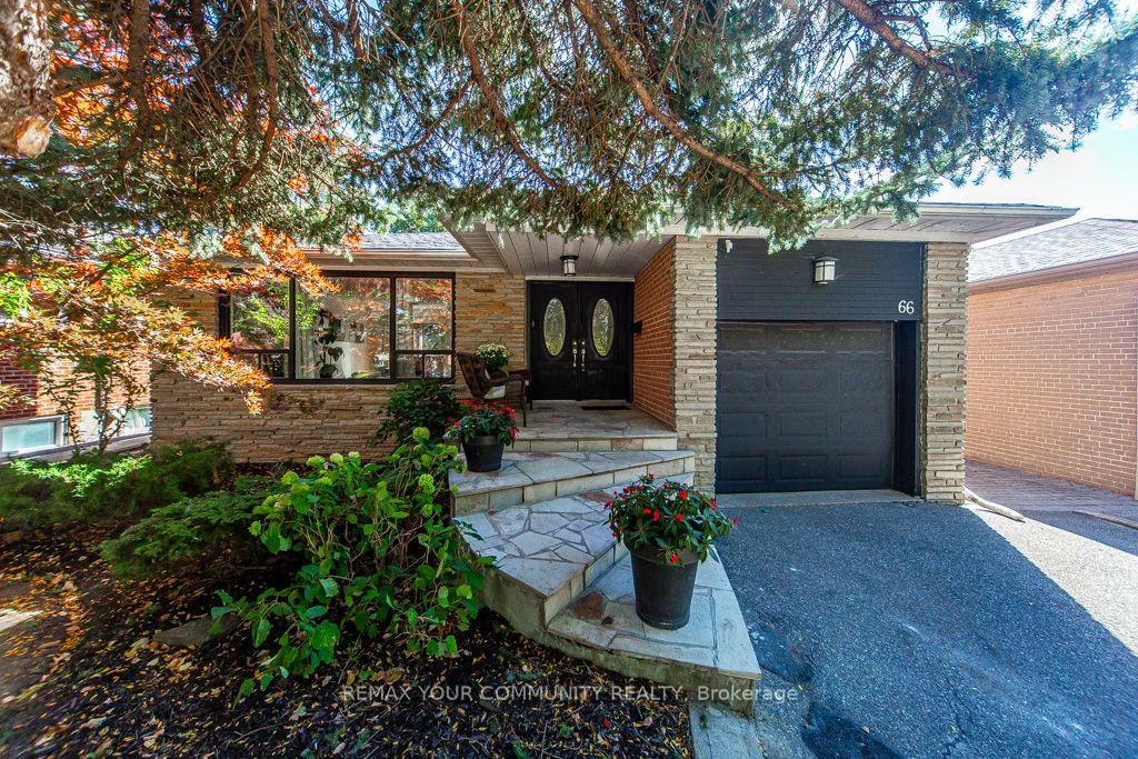 Photo 1 of 66 Decarie Circle, Etobicoke, Eringate-Centennial-West Deane — HOMEH