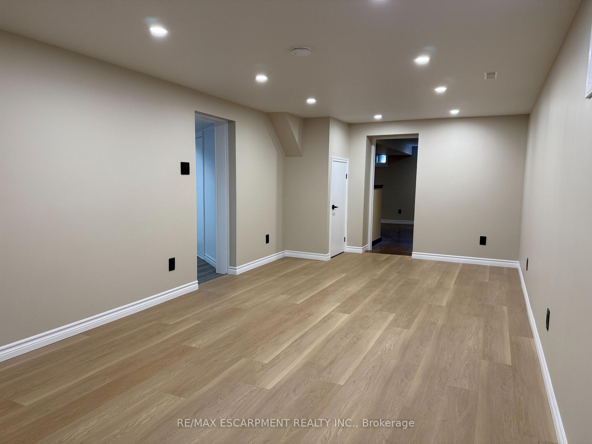 Photo 6 of Unit Basement, 904 Maple Avenue, Hamilton, Bartonville — HOMEH