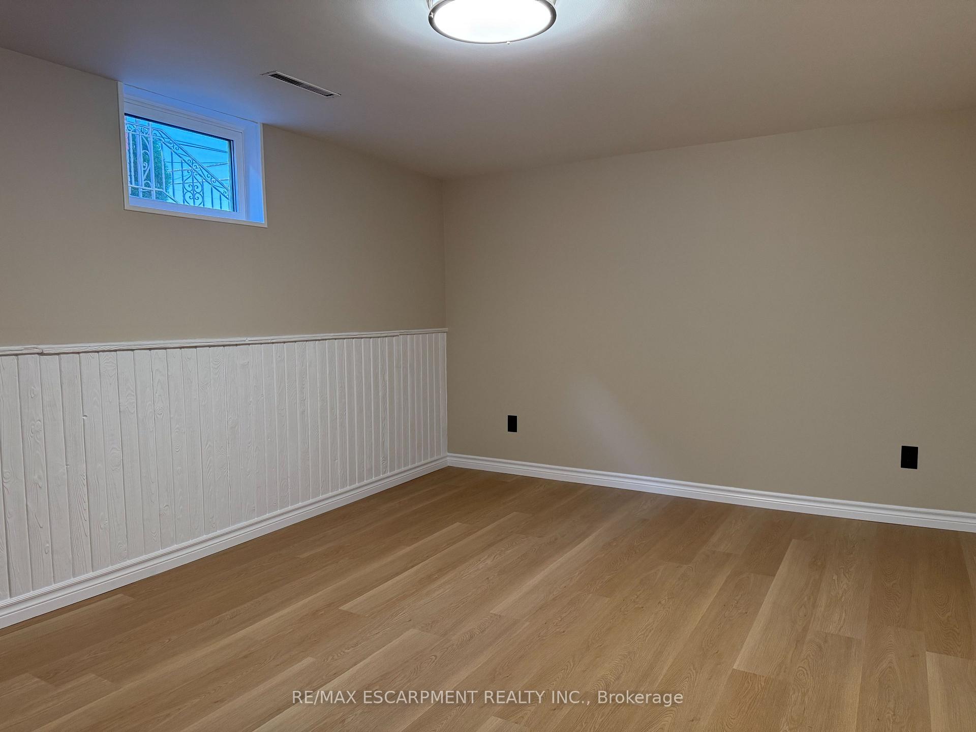 Photo 11 of Unit Basement, 904 Maple Avenue, Hamilton, Bartonville — HOMEH