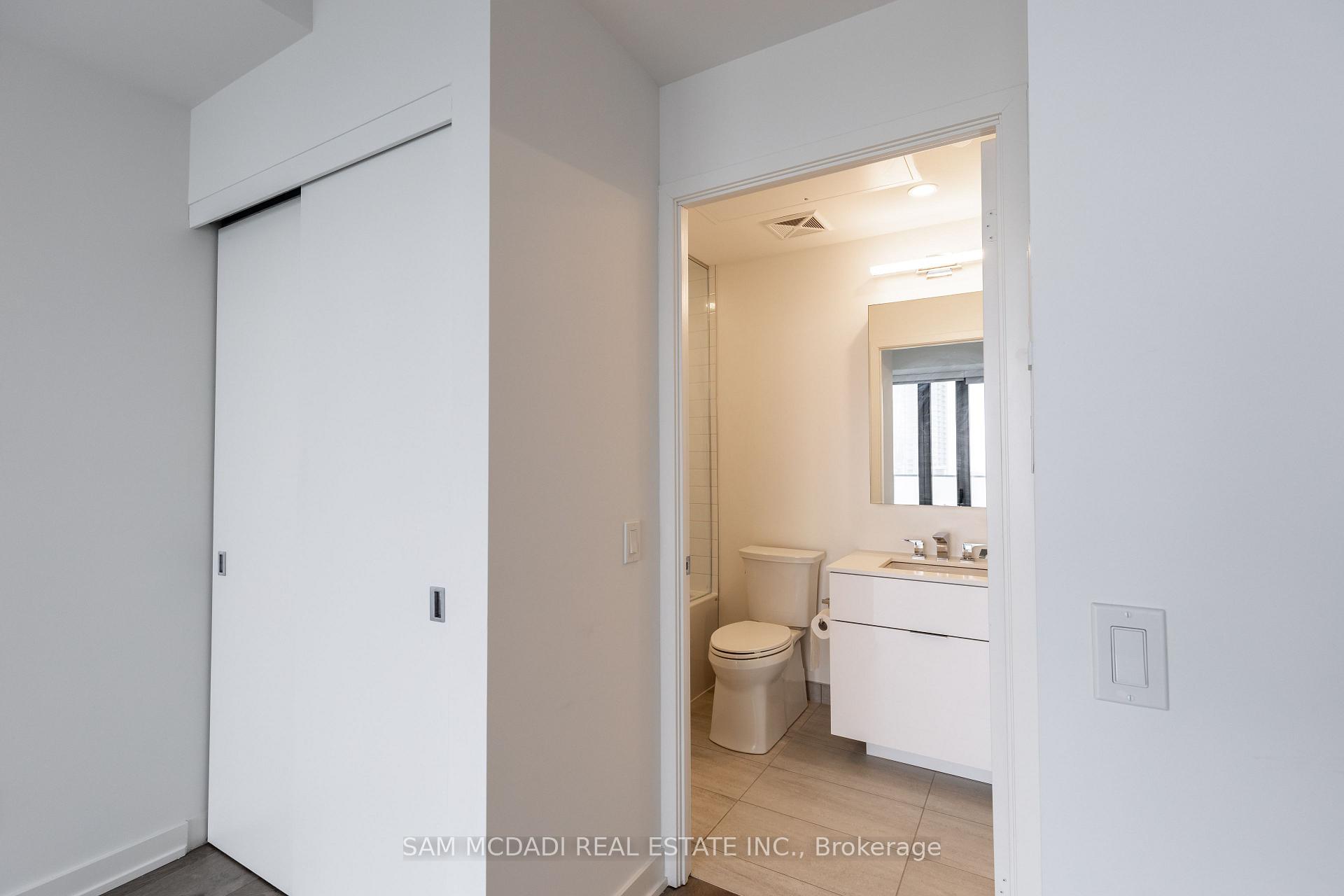 Photo 10 of Unit 3608, 20 Lombard Street, Toronto, Church-Yonge Corridor — HOMEH