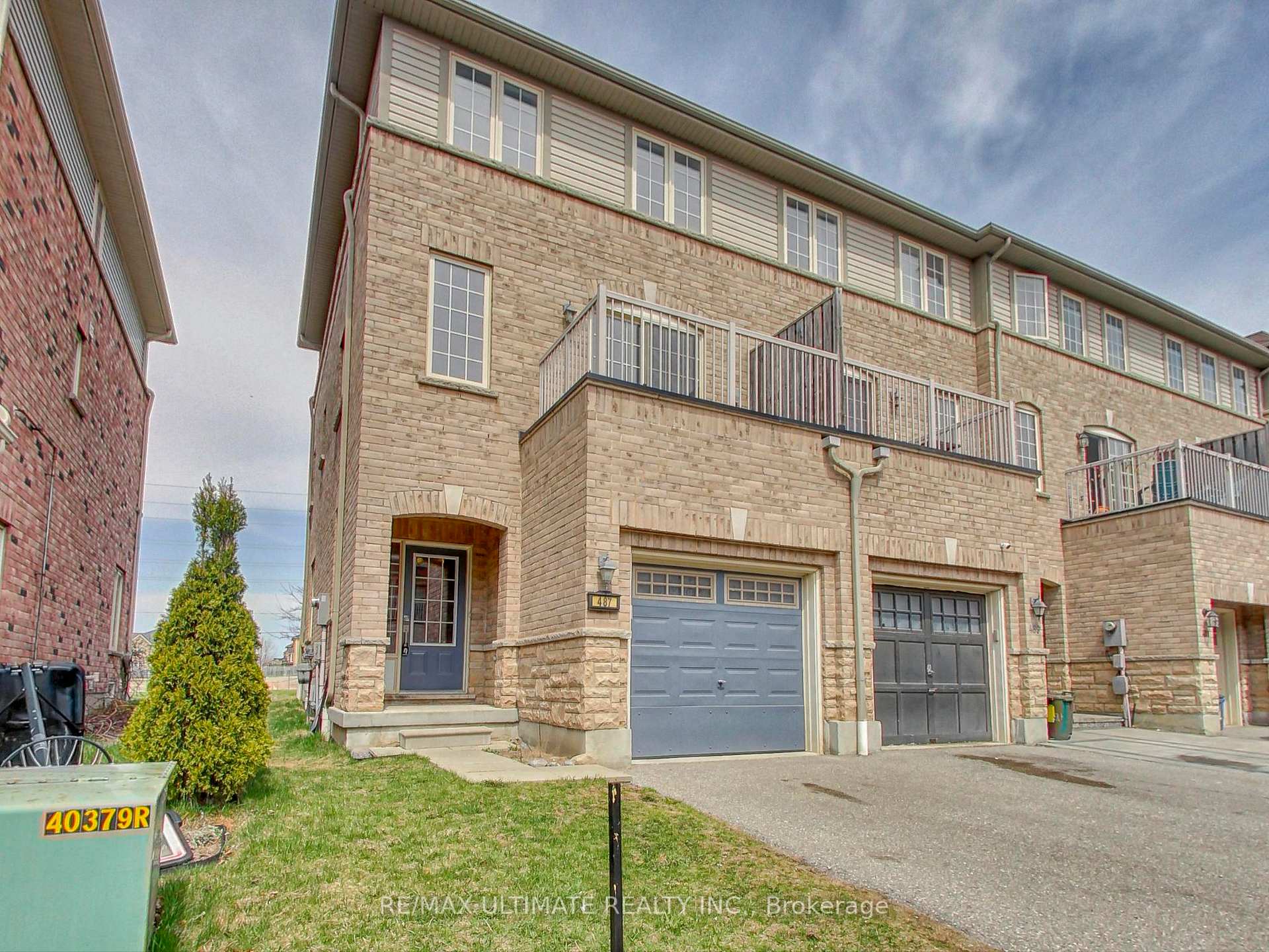 Photo of 487 Rossland Road E