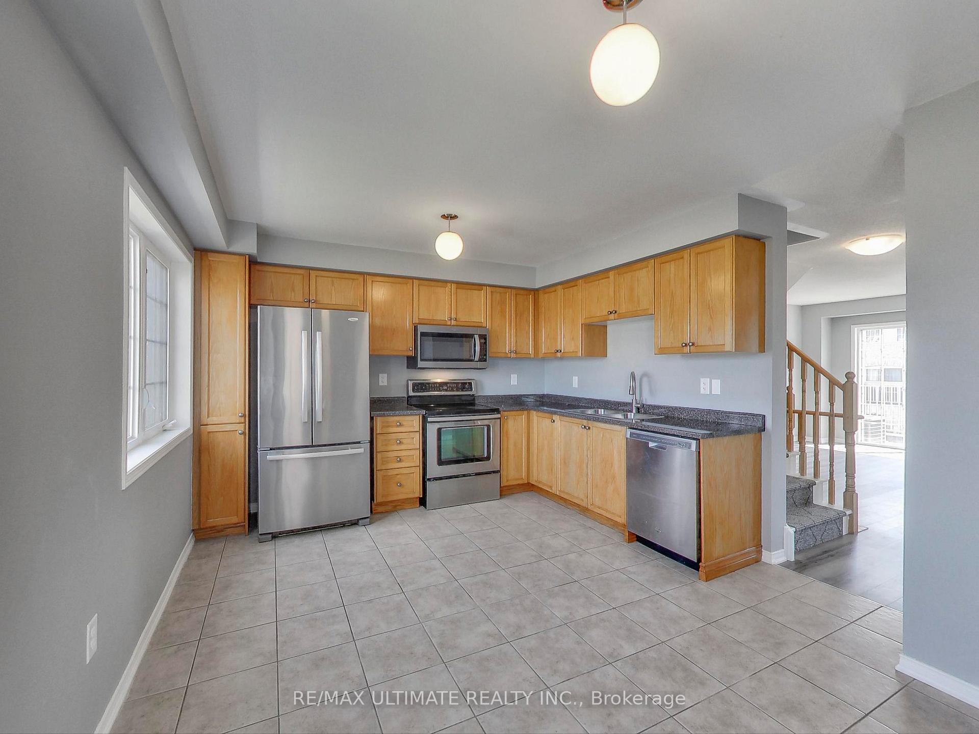 Photo 15 of 487 Rossland Road E, Ajax, Central East — HOMEH