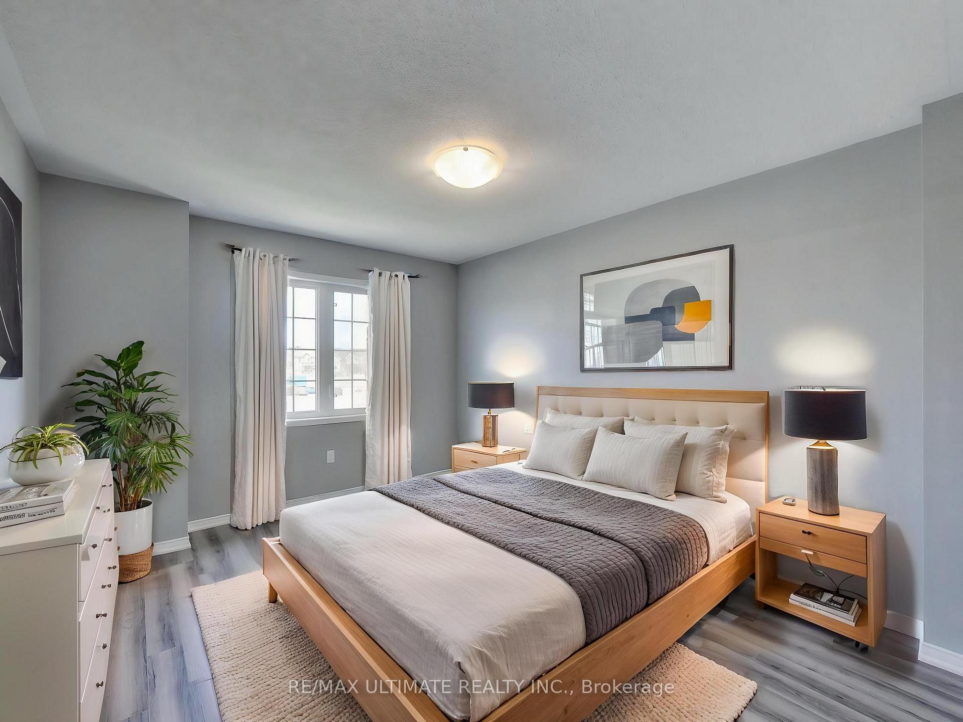 Photo 22 of 487 Rossland Road E, Ajax, Central East — HOMEH