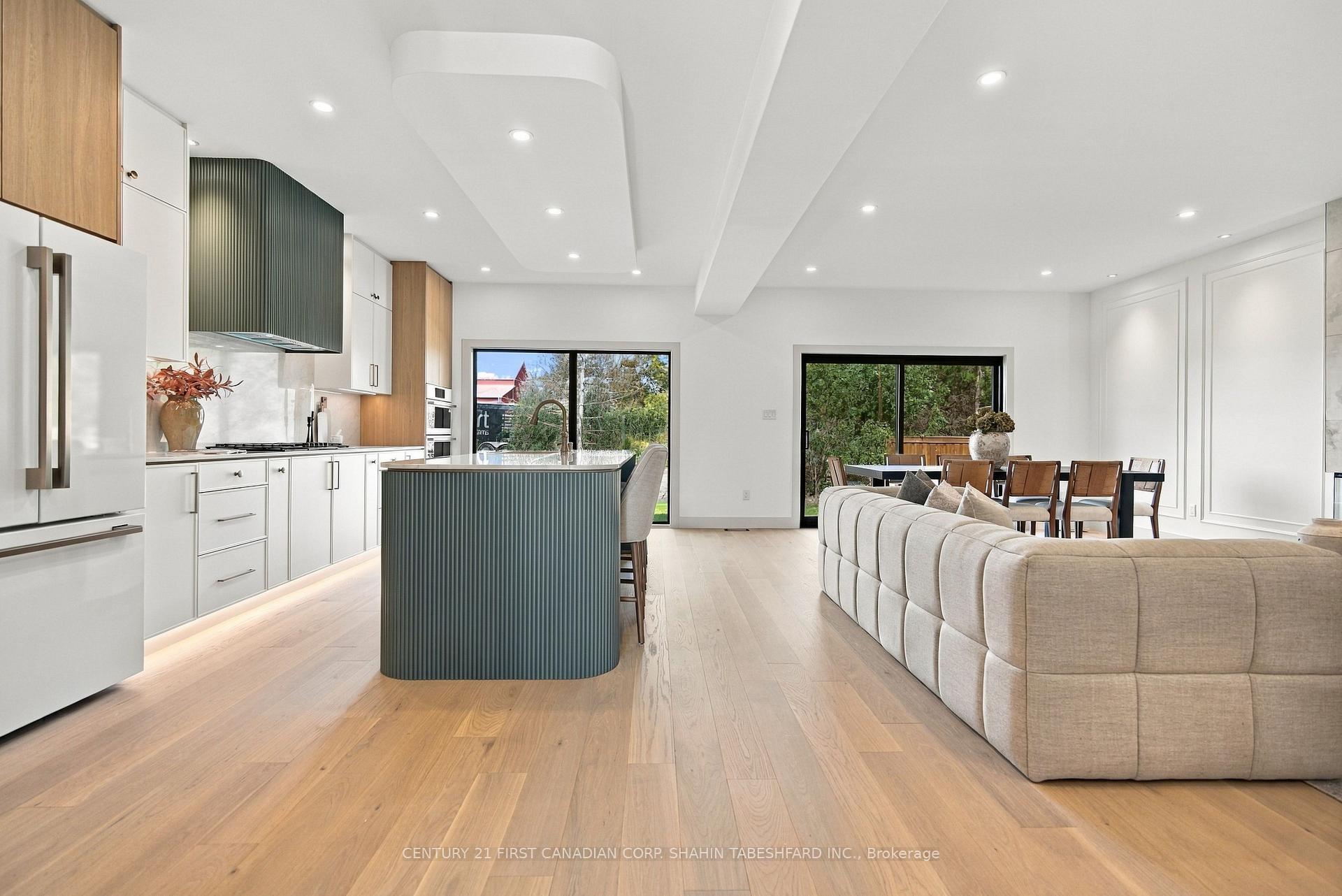 Photo 9 of 216 Knott Drive, London, South W — HOMEH