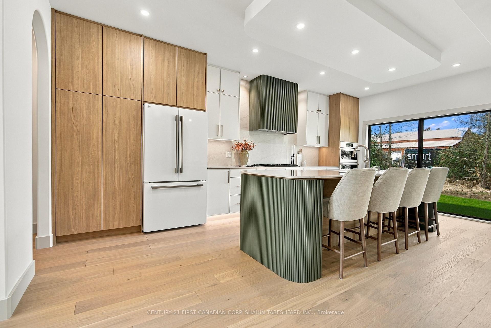 Photo 14 of 216 Knott Drive, London, South W — HOMEH