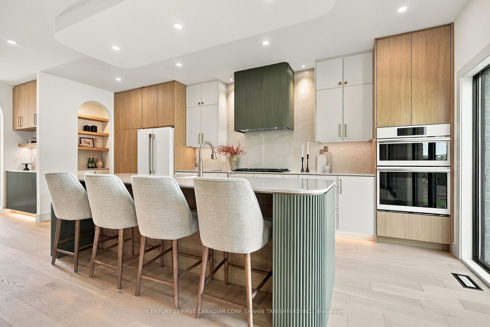Photo 16 of 216 Knott Drive, London, South W — HOMEH