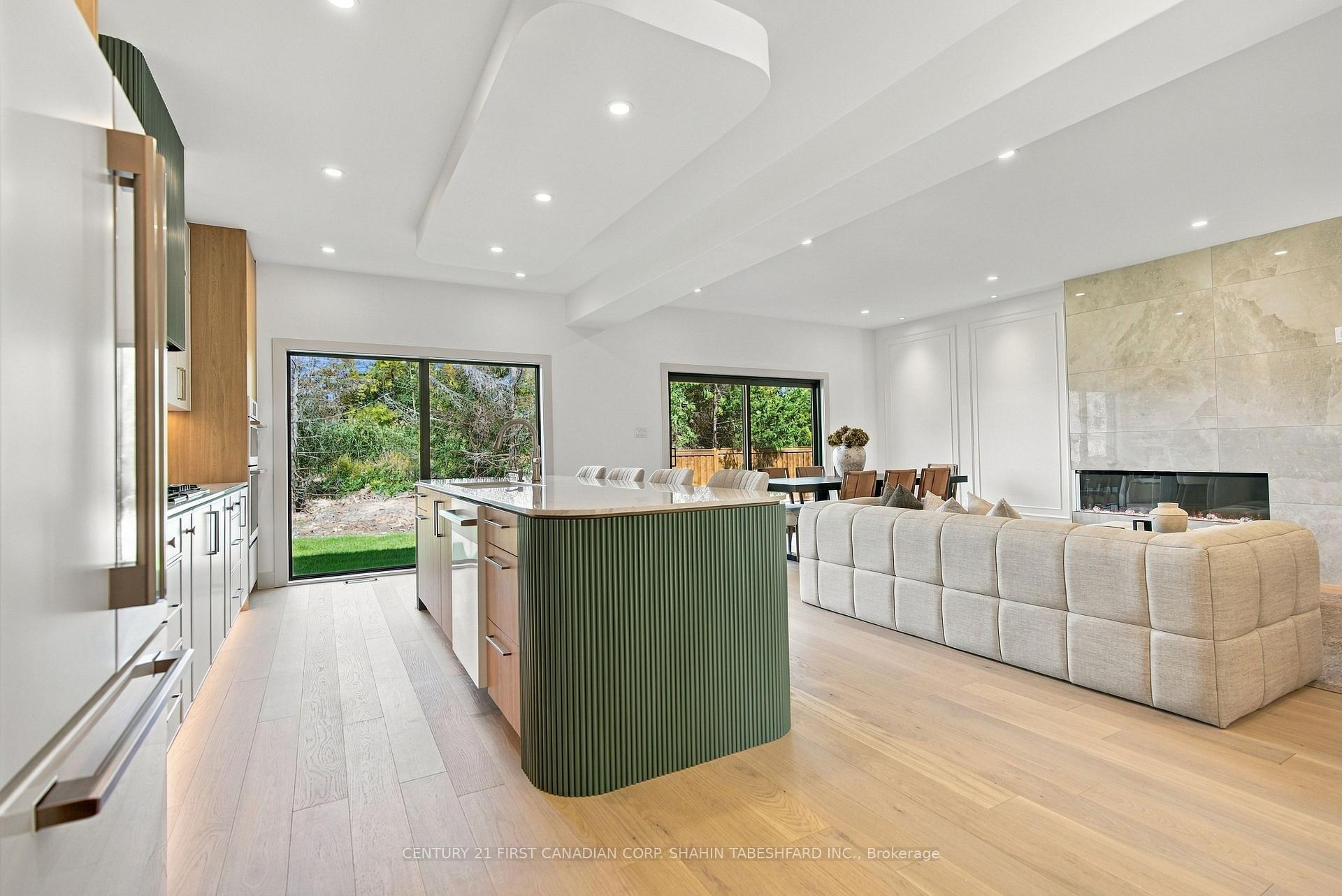 Photo 21 of 216 Knott Drive, London, South W — HOMEH