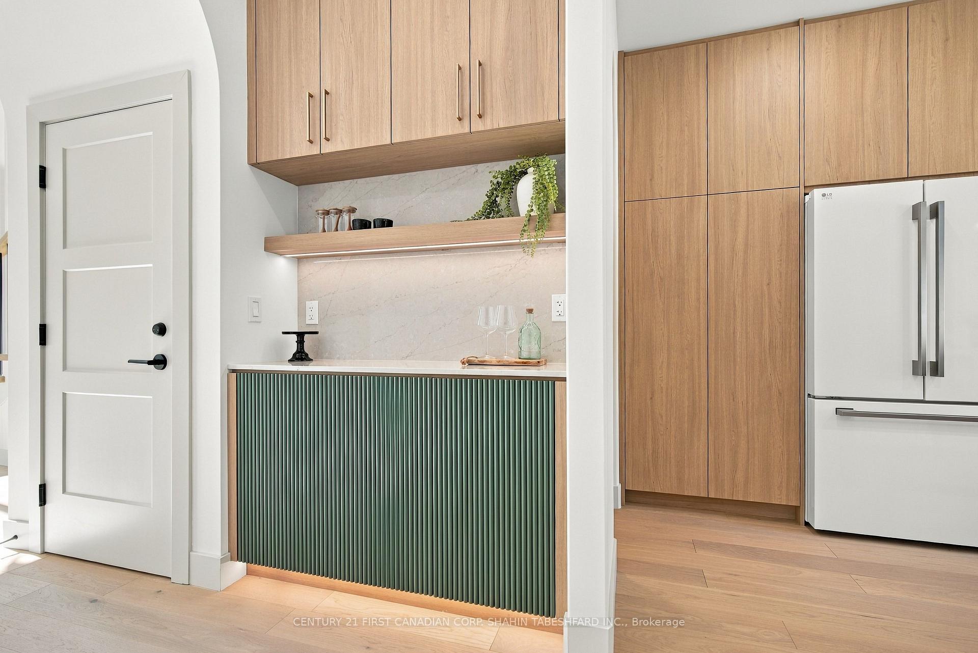 Photo 25 of 216 Knott Drive, London, South W — HOMEH