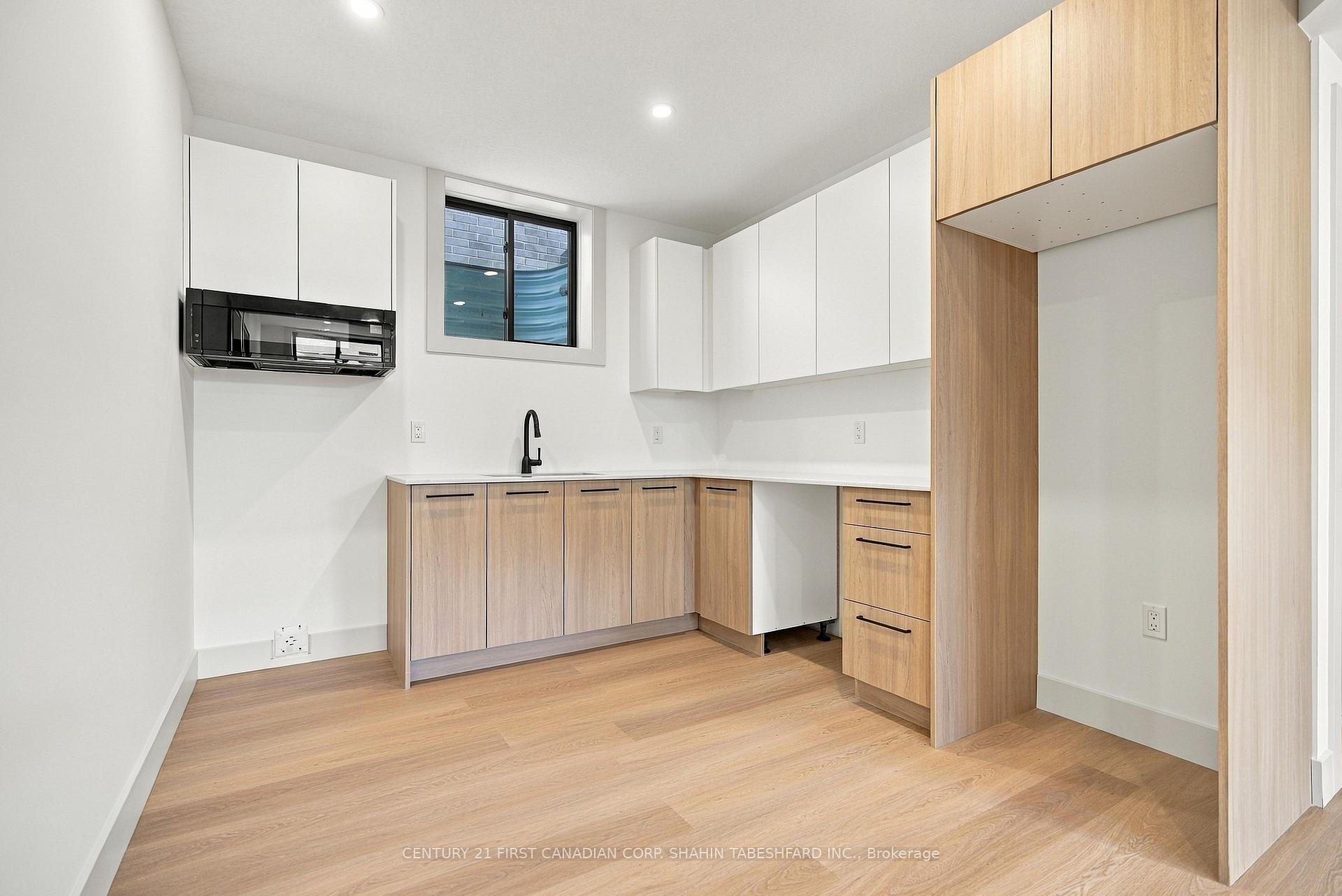 Photo 41 of 216 Knott Drive, London, South W — HOMEH