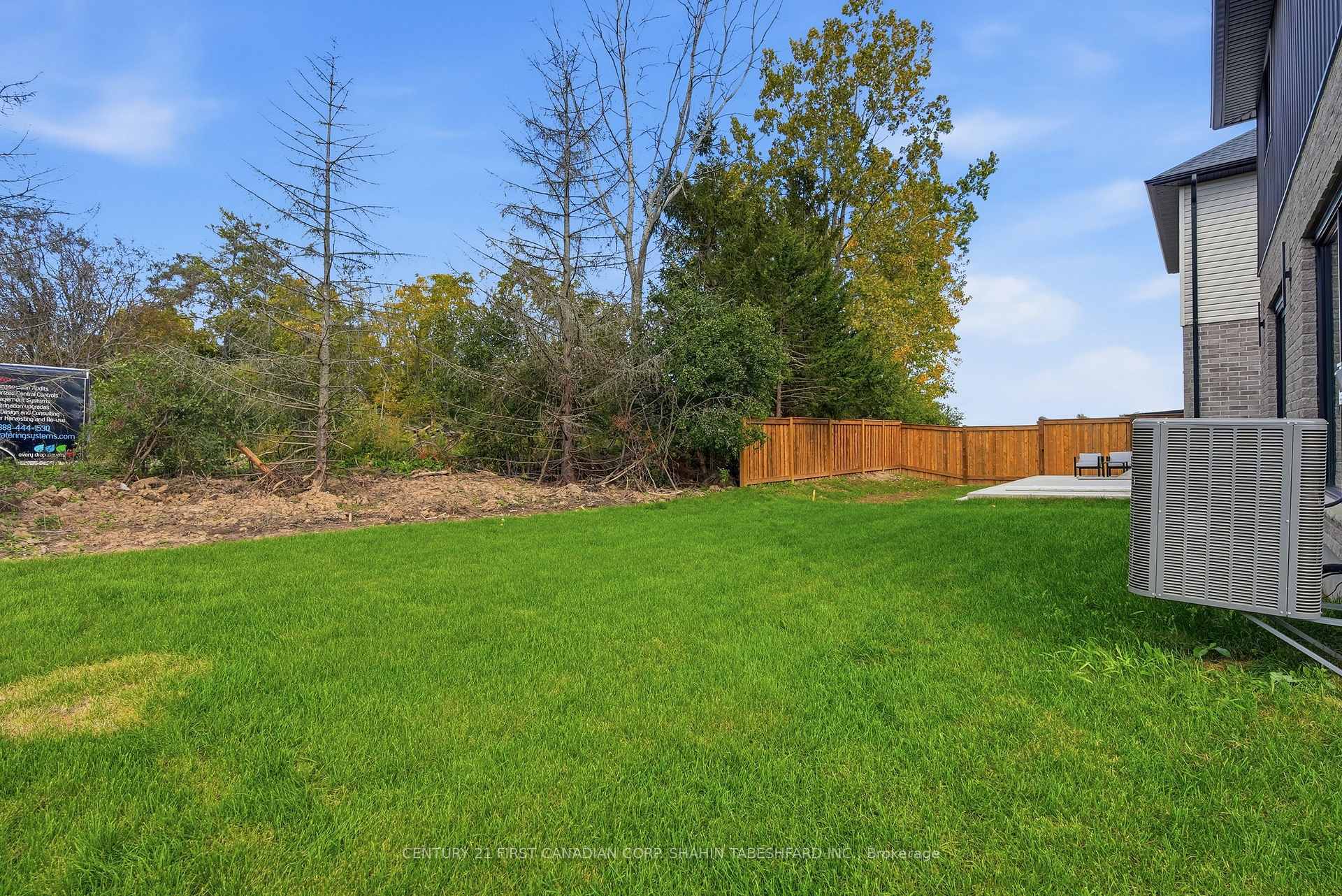 Photo 49 of 216 Knott Drive, London, South W — HOMEH
