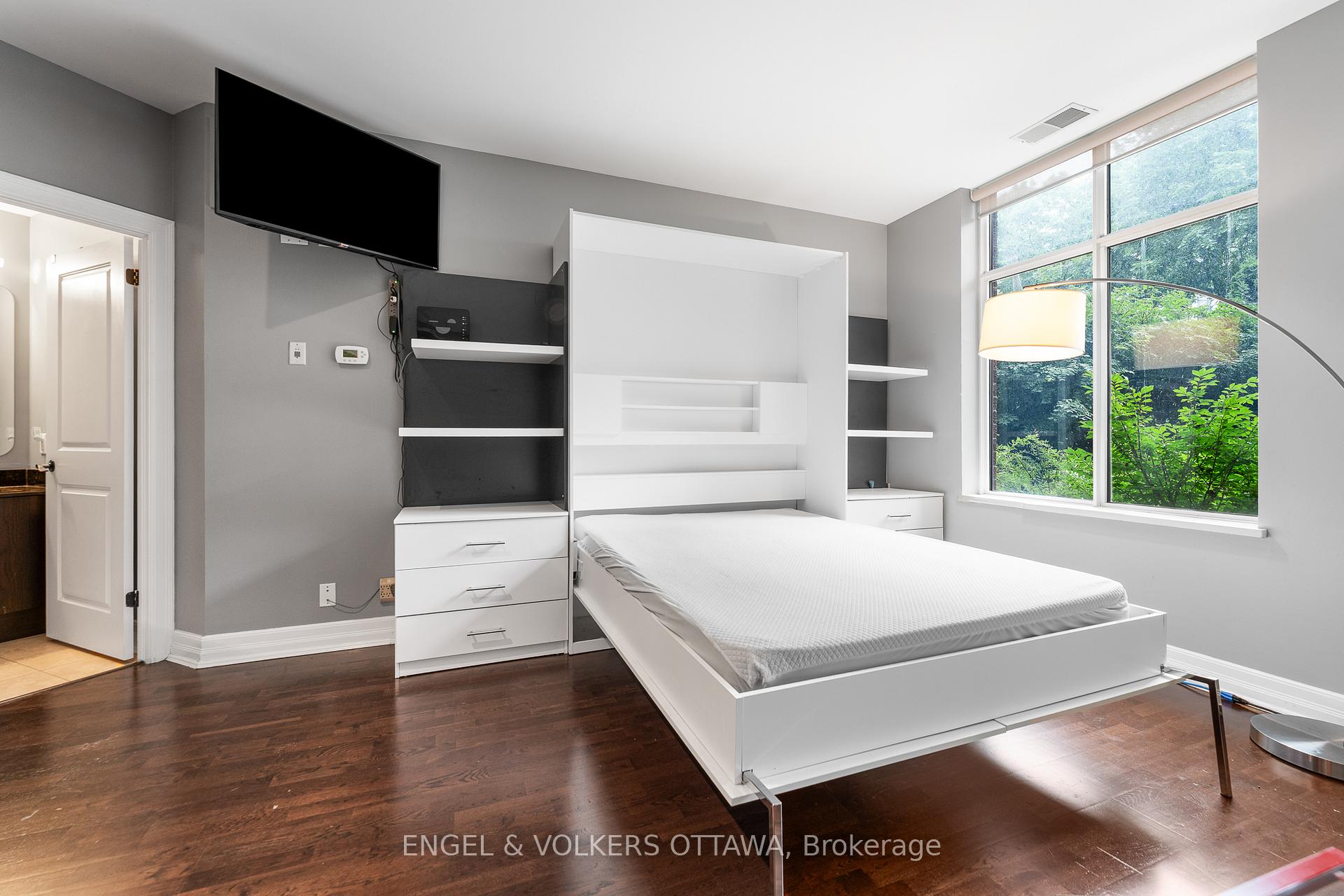 Photo 12 of Unit 102, 320 Mcleod Street, Ottawa, Ottawa Centre — HOMEH