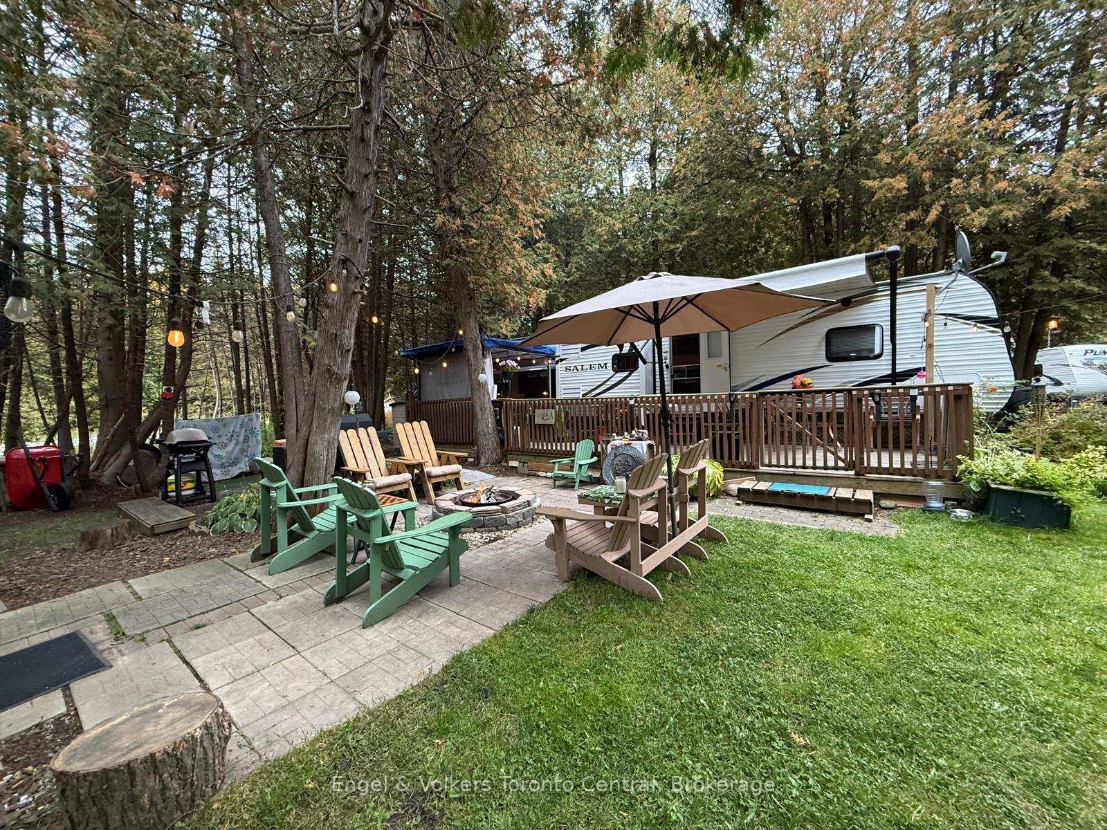 Photo of Unit C 8, 7489 Sideroad 5 E