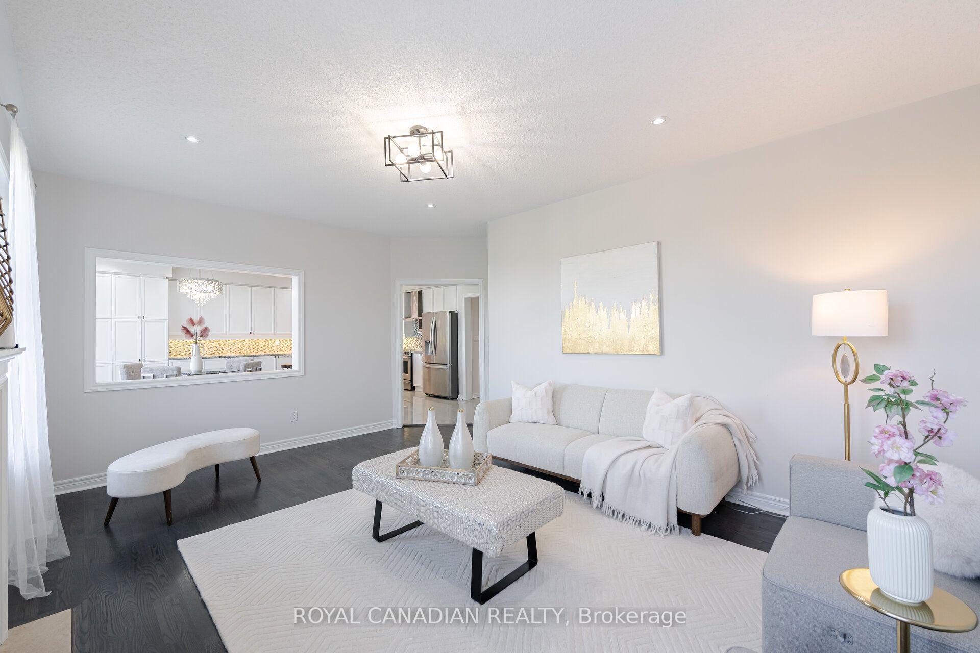 Photo 20 of 33 Rubysilver Drive, Brampton, Vales of Castlemore — HOMEH