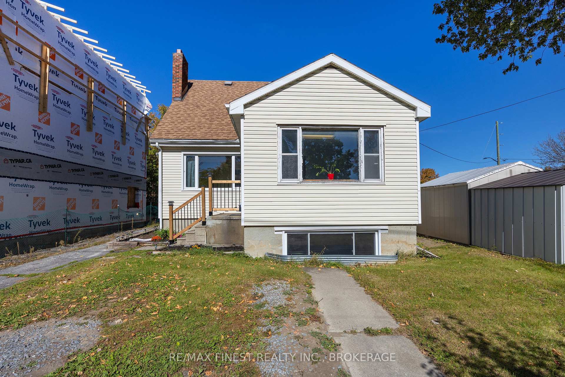 Photo 2 of 3 John Street, Kingston, East of Sir John A. Blvd — HOMEH