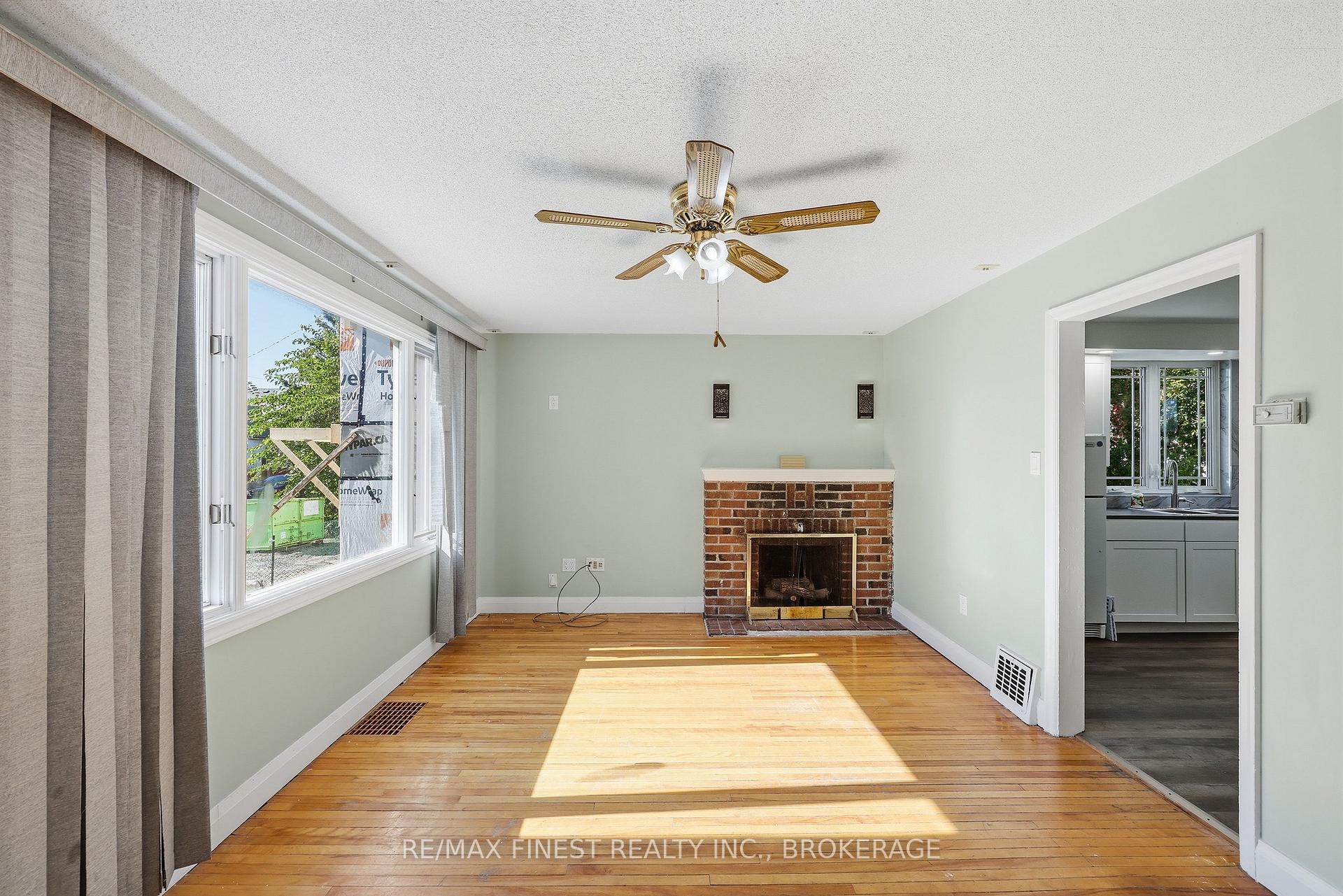 Photo 10 of 3 John Street, Kingston, East of Sir John A. Blvd — HOMEH