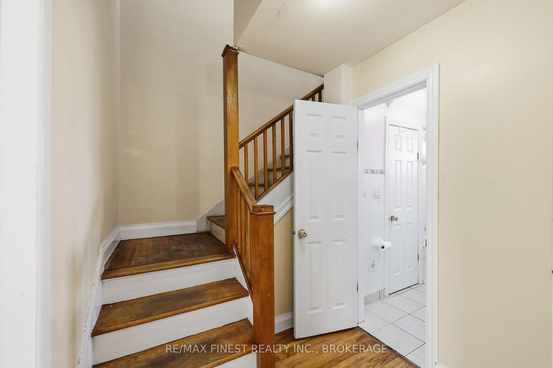 Photo 25 of 3 John Street, Kingston, East of Sir John A. Blvd — HOMEH
