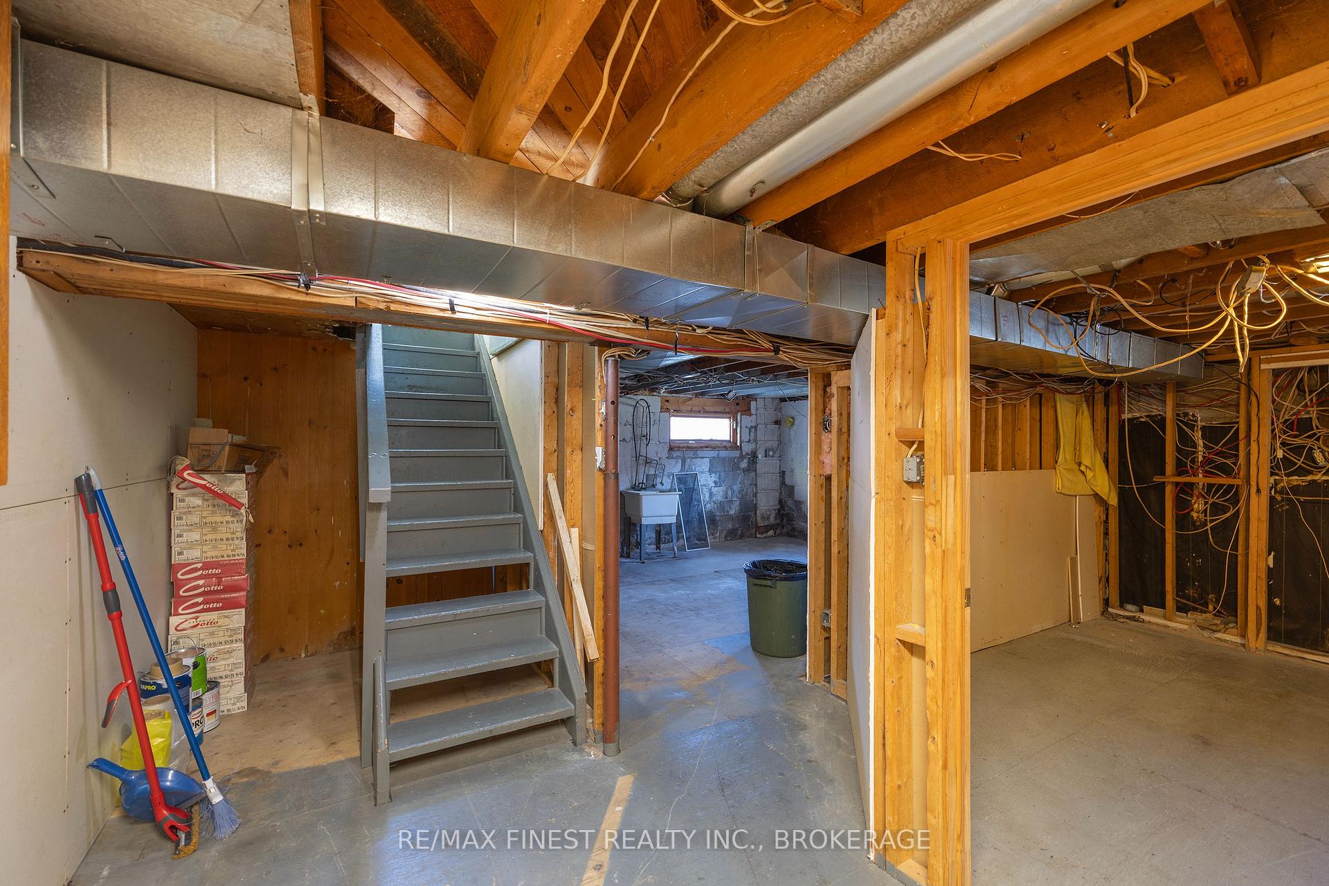 Photo 32 of 3 John Street, Kingston, East of Sir John A. Blvd — HOMEH