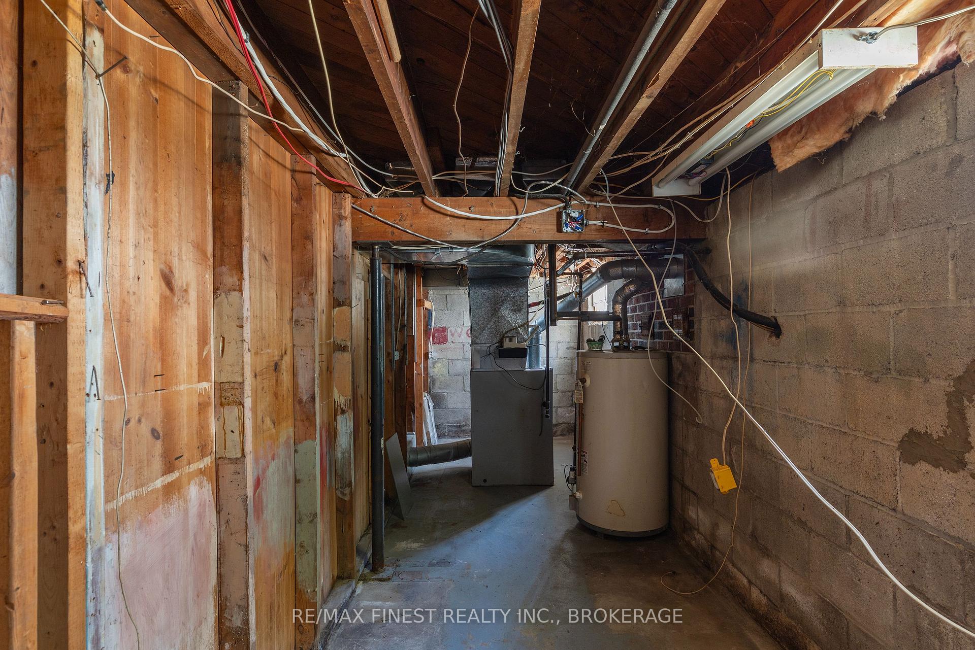 Photo 37 of 3 John Street, Kingston, East of Sir John A. Blvd — HOMEH