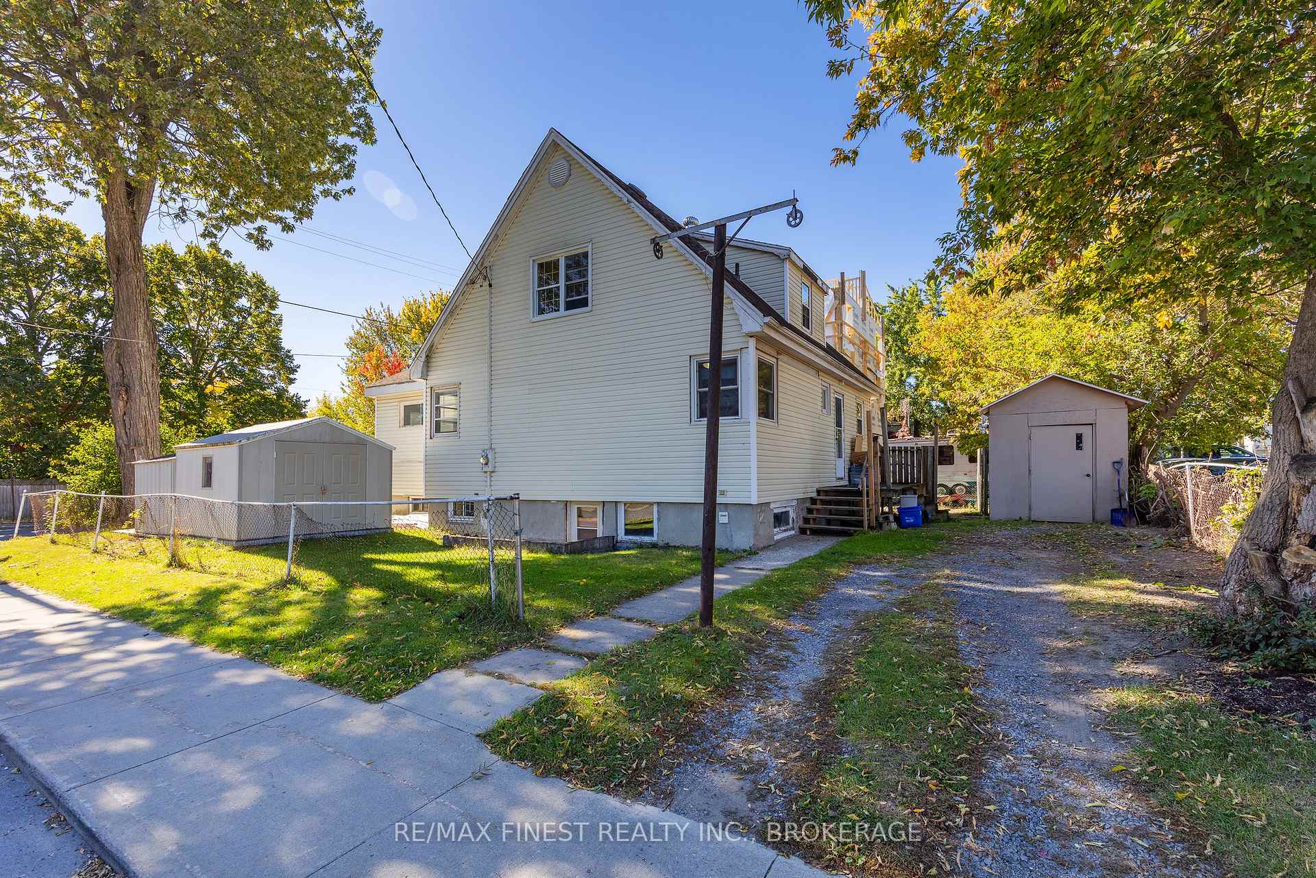 Photo 45 of 3 John Street, Kingston, East of Sir John A. Blvd — HOMEH