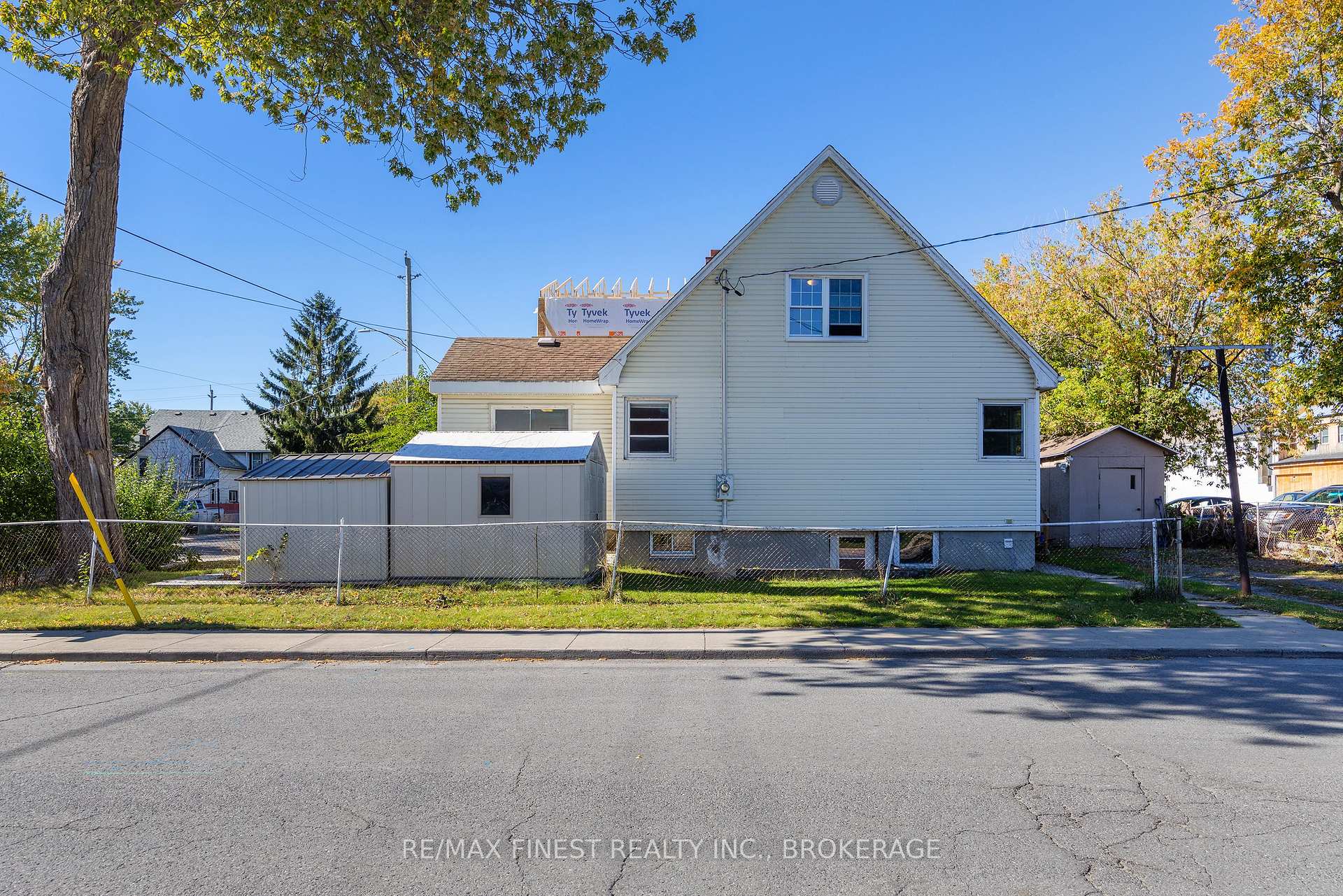 Photo 46 of 3 John Street, Kingston, East of Sir John A. Blvd — HOMEH