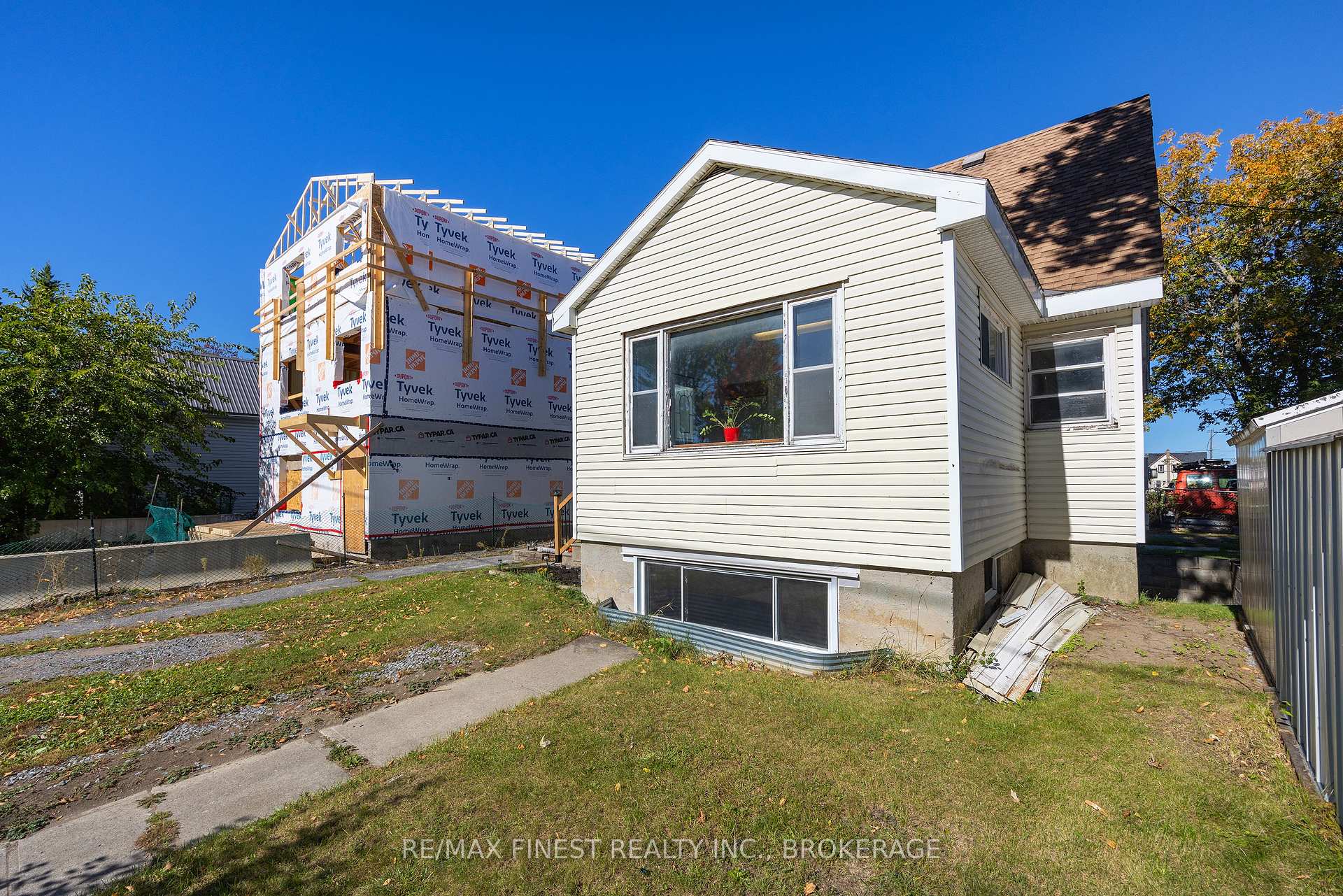 Photo 47 of 3 John Street, Kingston, East of Sir John A. Blvd — HOMEH