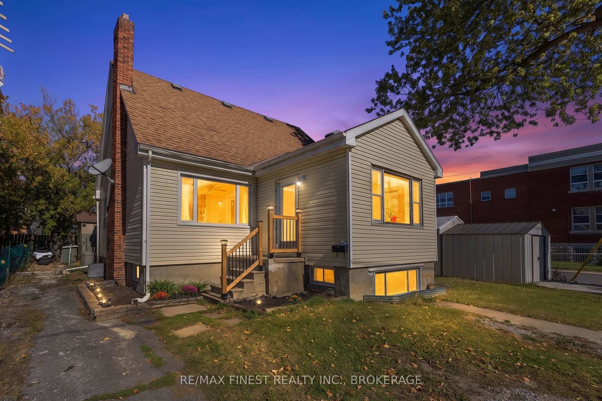 Photo 49 of 3 John Street, Kingston, East of Sir John A. Blvd — HOMEH
