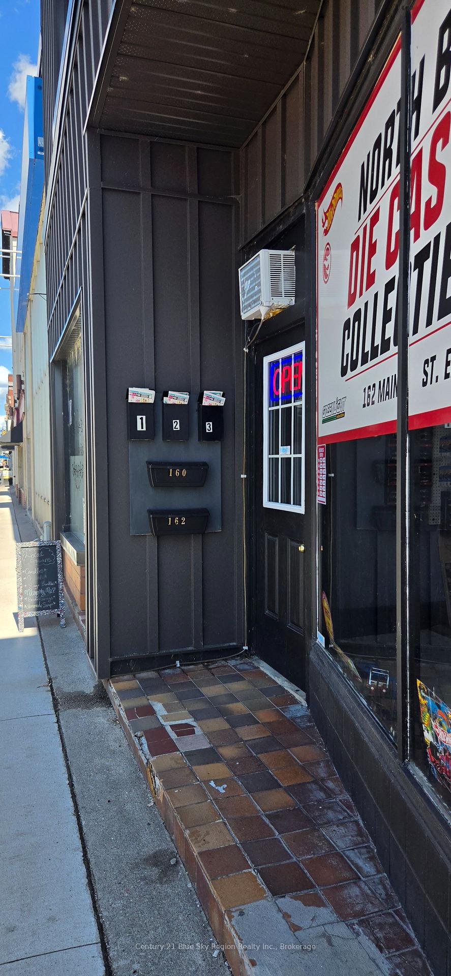 Photo 17 of 160-164 Main Street E, North Bay, Central — HOMEH