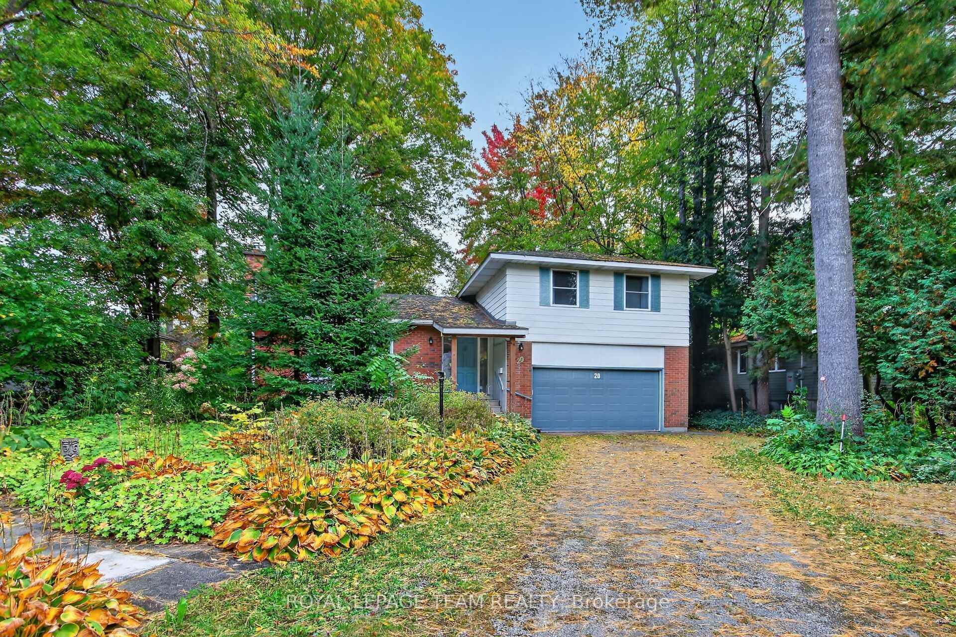 Photo 2 of 20 Gervin Street, Ottawa, Pineglen — HOMEH