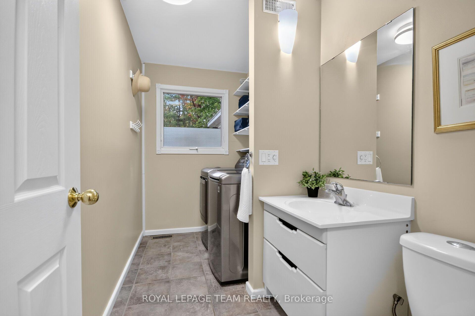 Photo 14 of 20 Gervin Street, Ottawa, Pineglen — HOMEH