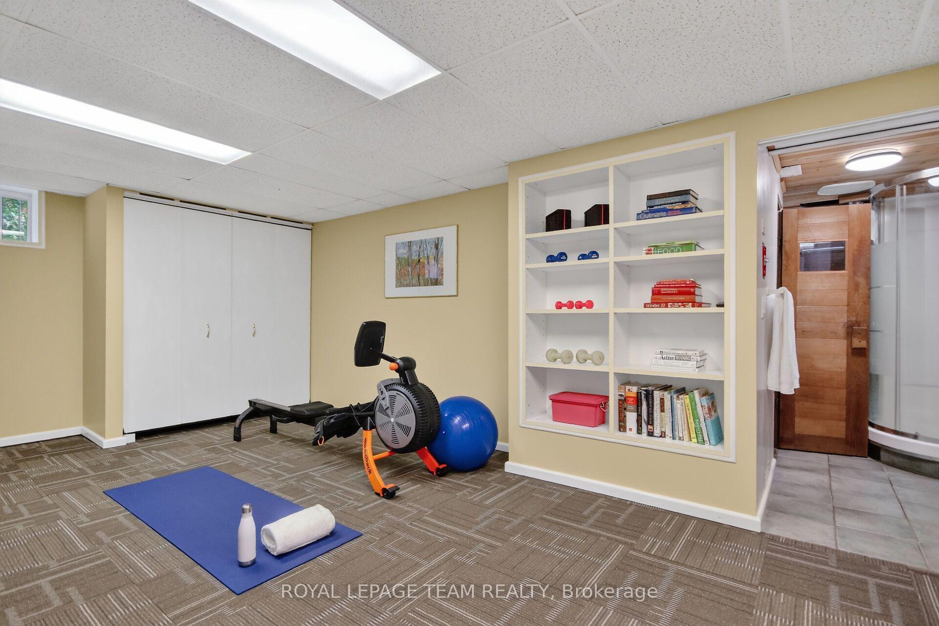 Photo 21 of 20 Gervin Street, Ottawa, Pineglen — HOMEH