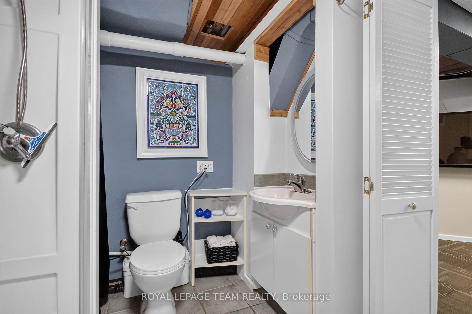 Photo 22 of 20 Gervin Street, Ottawa, Pineglen — HOMEH