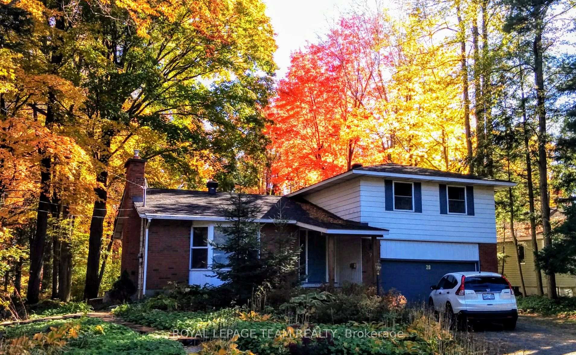 Photo 31 of 20 Gervin Street, Ottawa, Pineglen — HOMEH