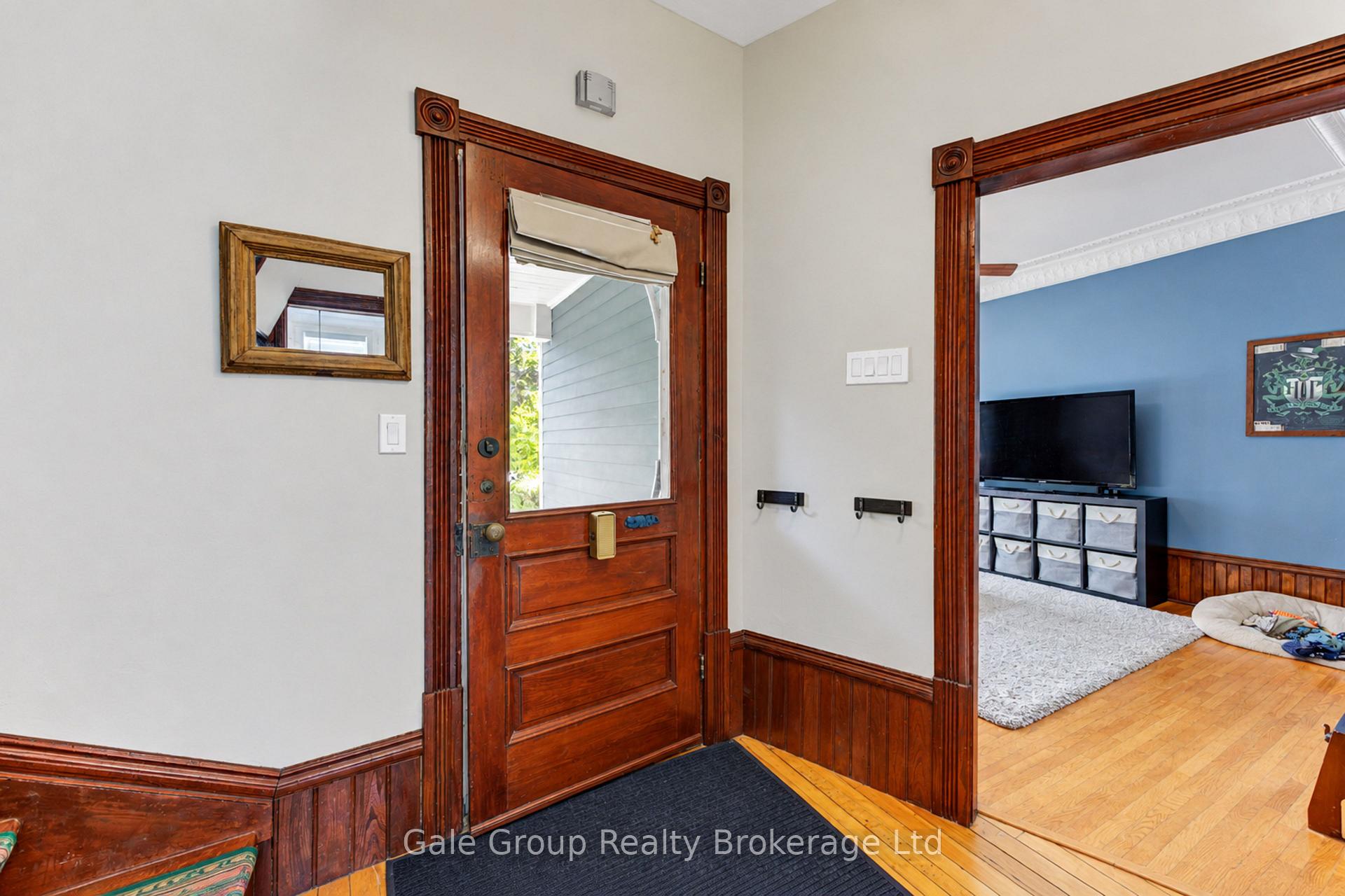 Photo 2 of 551 Grant Street, Woodstock, Woodstock - North — HOMEH