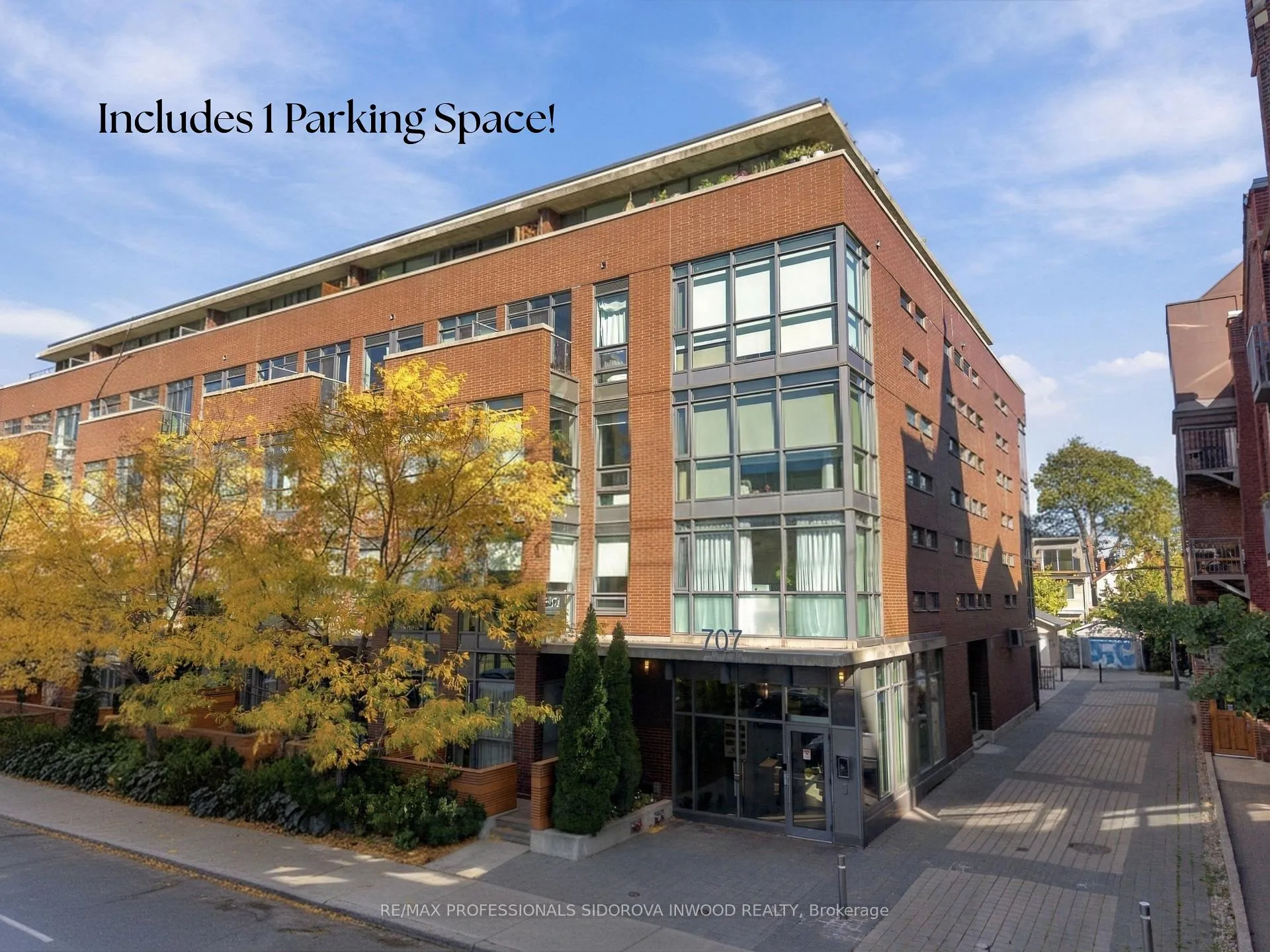 Photo of Unit 215, 707 Dovercourt Road