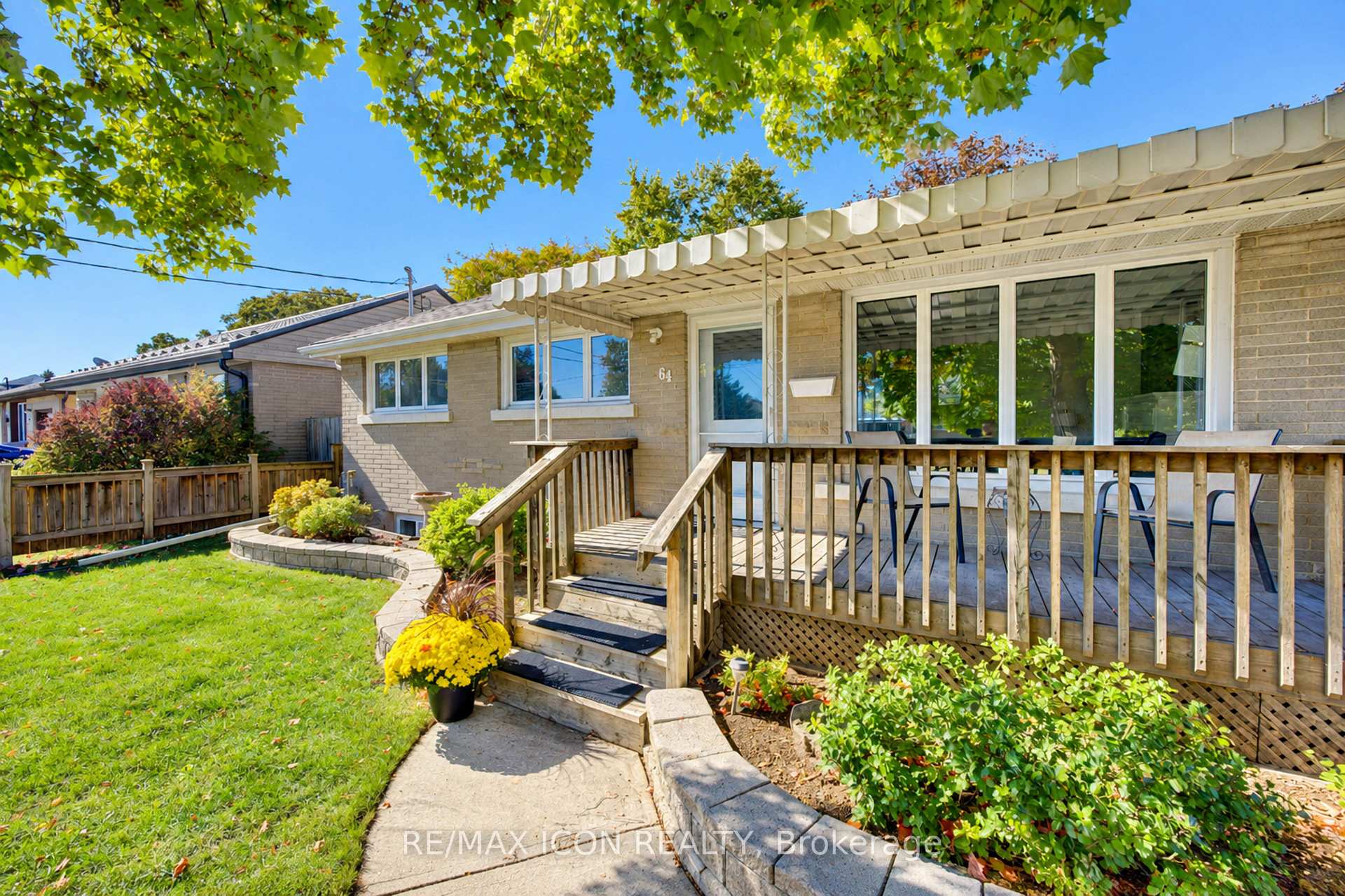 Photo 3 of 64 Lowrey Avenue S, Cambridge, Alison — HOMEH